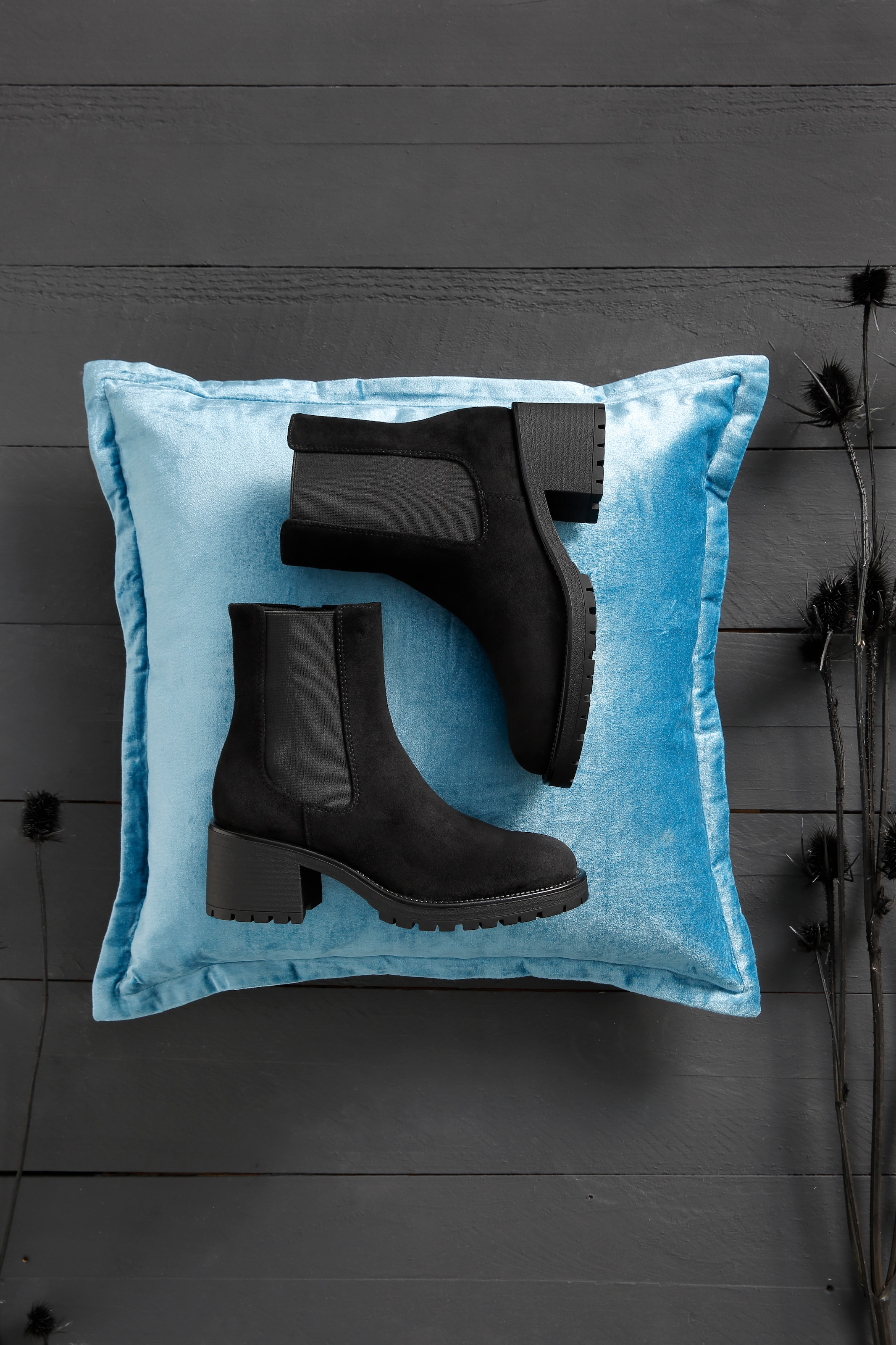 Aniston SHOES Chelseaboots, Stiefelette mit Reissverschluss und Stretcheinsatz - NEUE KOLLEKTION