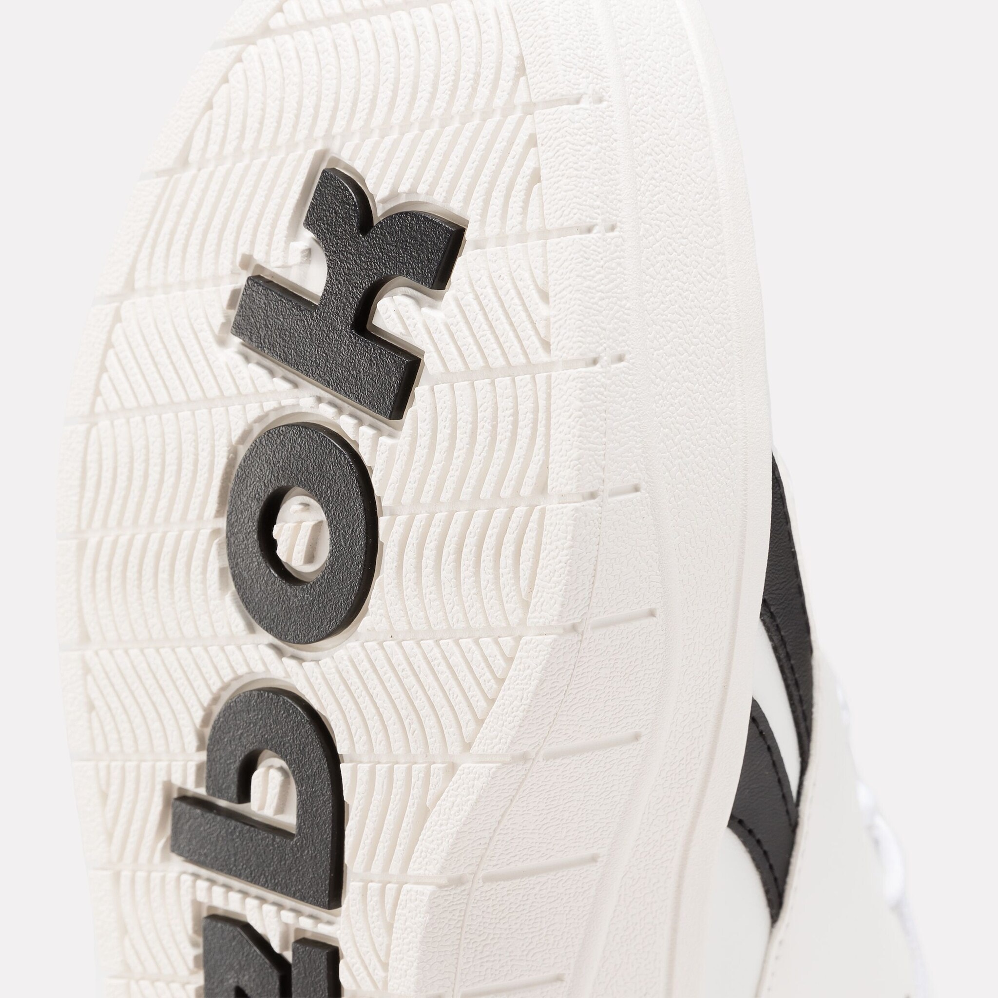 Reebok Classic Sneaker »REEBOK COURT ADVANCE SURGE«