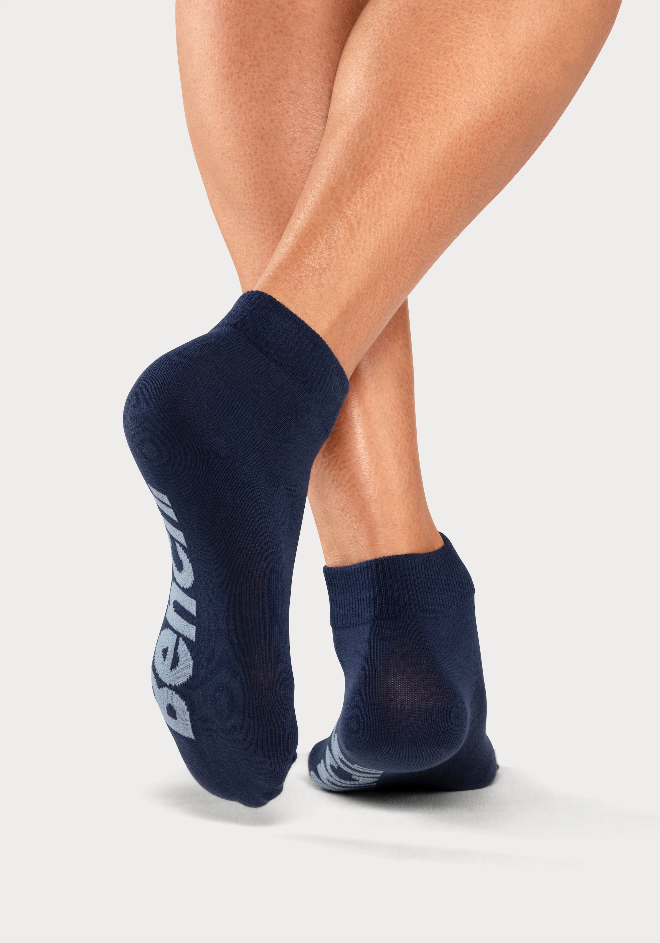 Bench. Kurzsocken, (Federtasche, 7 Paar), in ansprechendem Mäppchen mit Reissverschluss