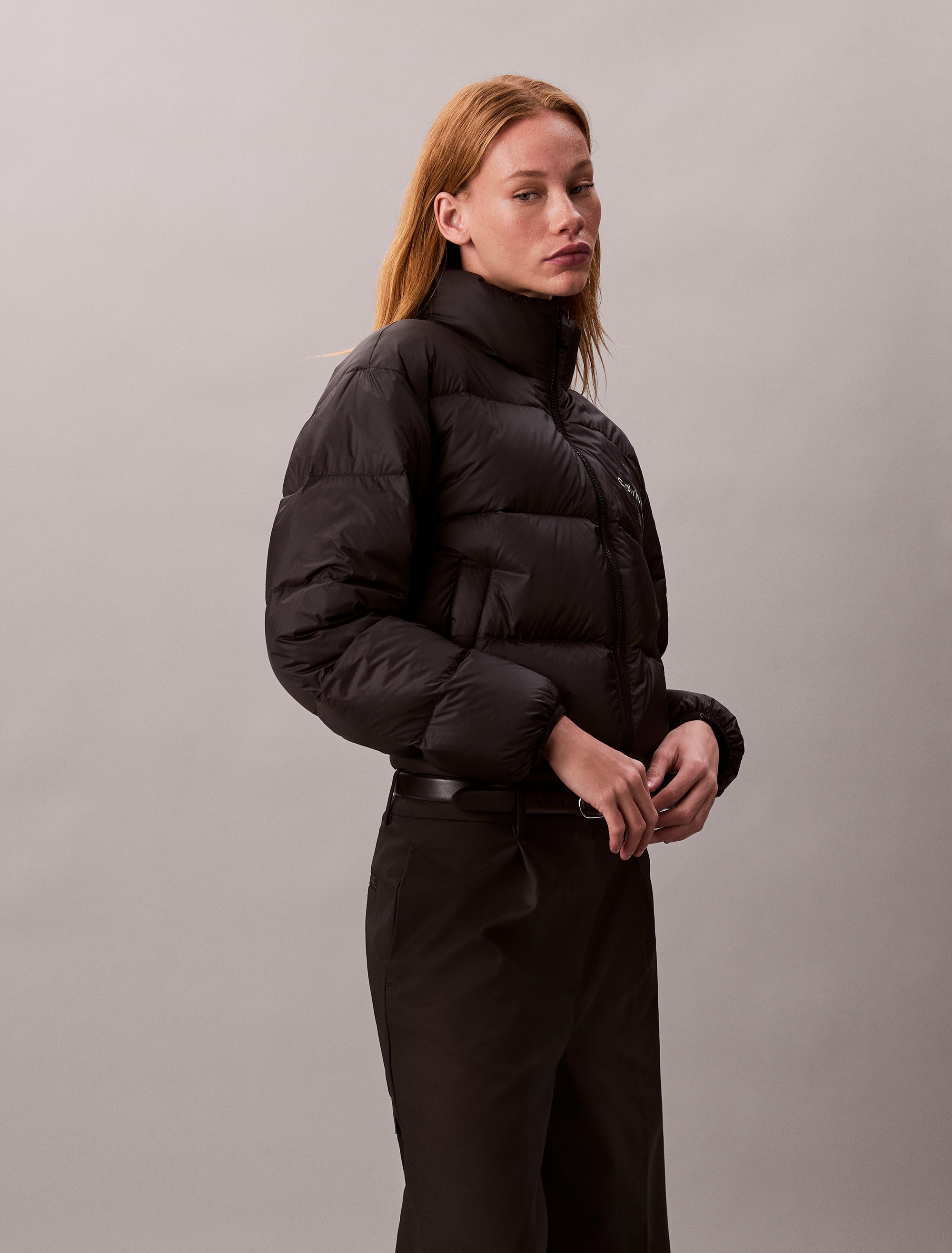Calvin Klein Jeans Steppjacke »GRAPHIC LOGO PUFFER JACKET« Stehkragen, kurze, kastige Passform, wattiert