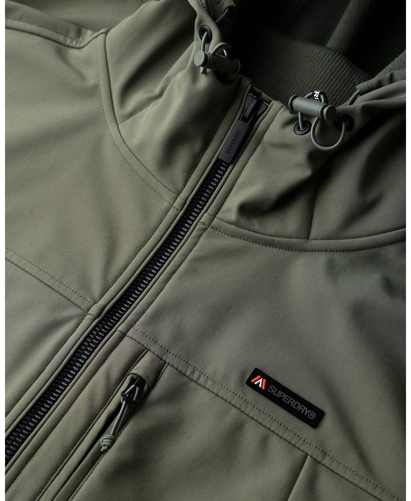Superdry Outdoorjacke »HOODED SOFT SHELL TREKKER JKT«, mit Kapuze