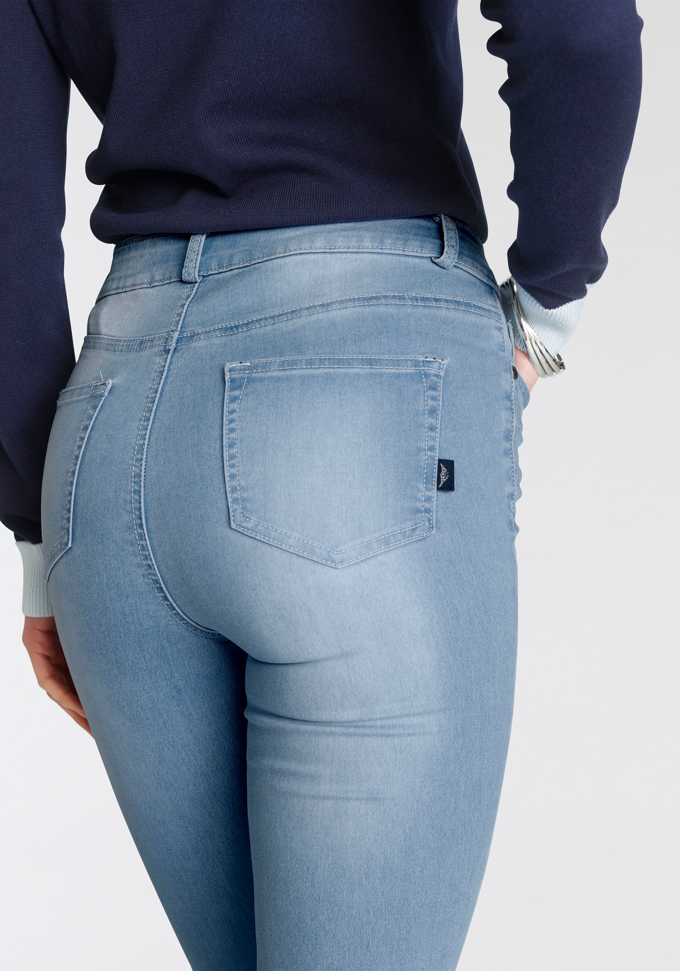 Knopfleiste High durchgehender bei online shoppen Arizona mit Bootcut-Jeans Waist Jelmoli-Versand »Ultra Schweiz Stretch«,