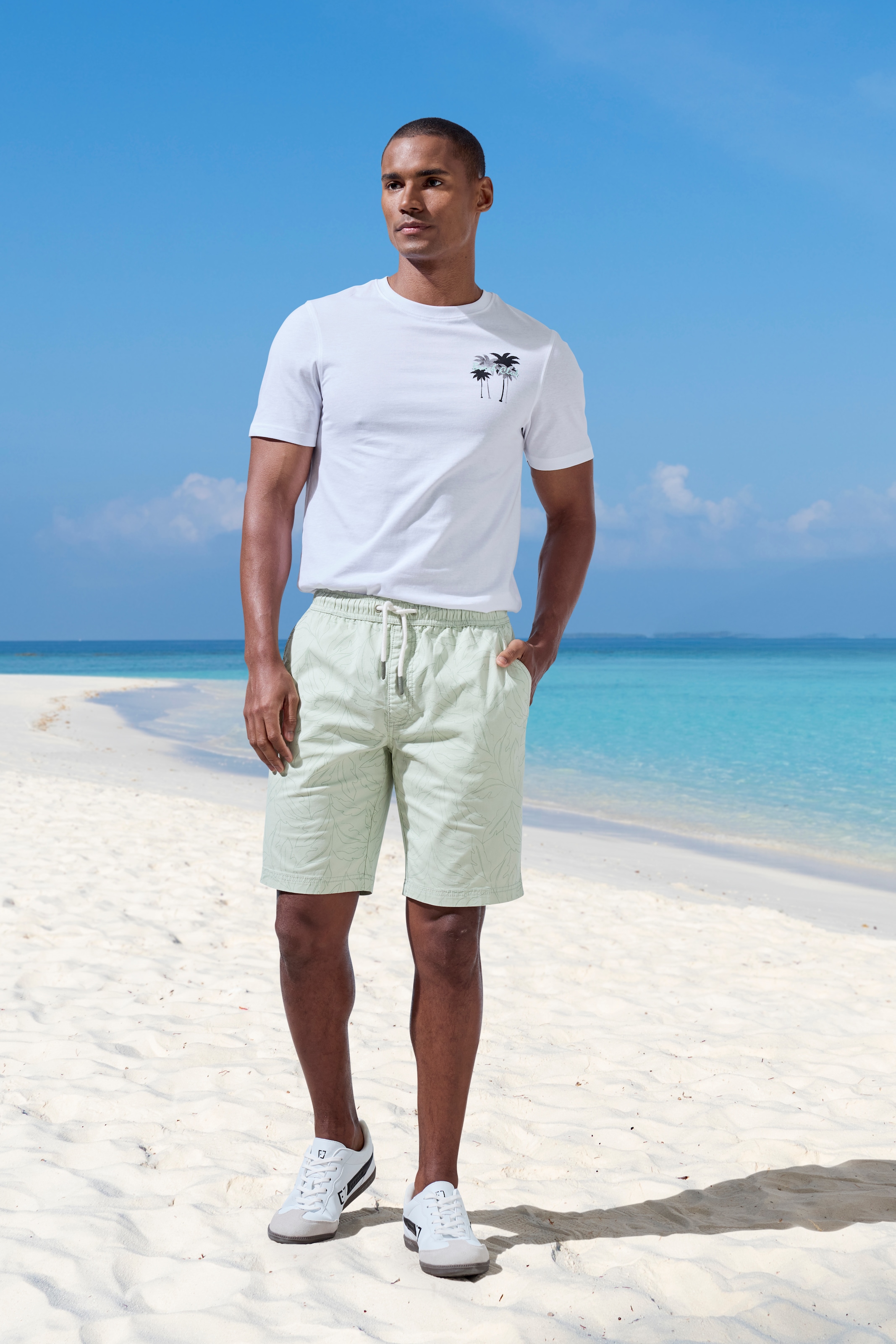 Beachtime T-Shirt »mit grossem Rückenprint«, Regular-Fit, mit Print vorn und hinten