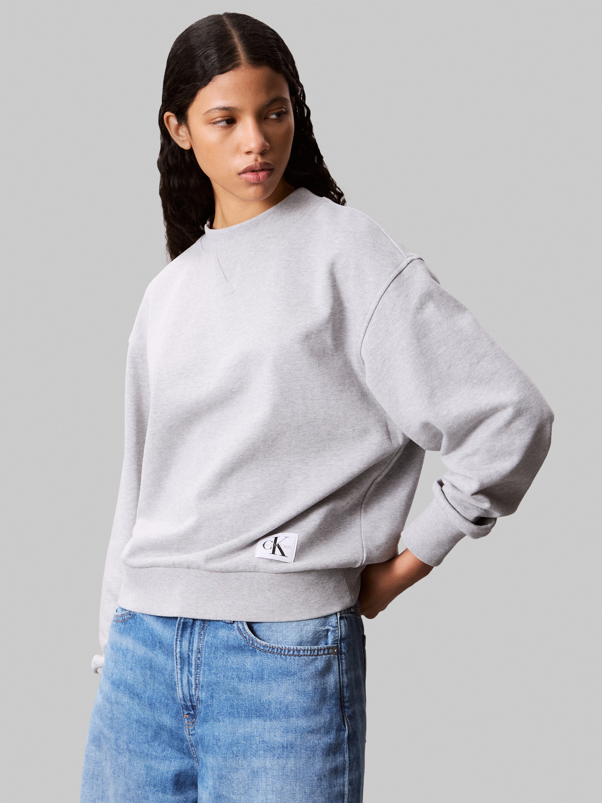 Calvin Klein Jeans Sweatshirt »A- LS BADGE LOGO TERRY CREW NK«, Mit Rundhalsausschnitt