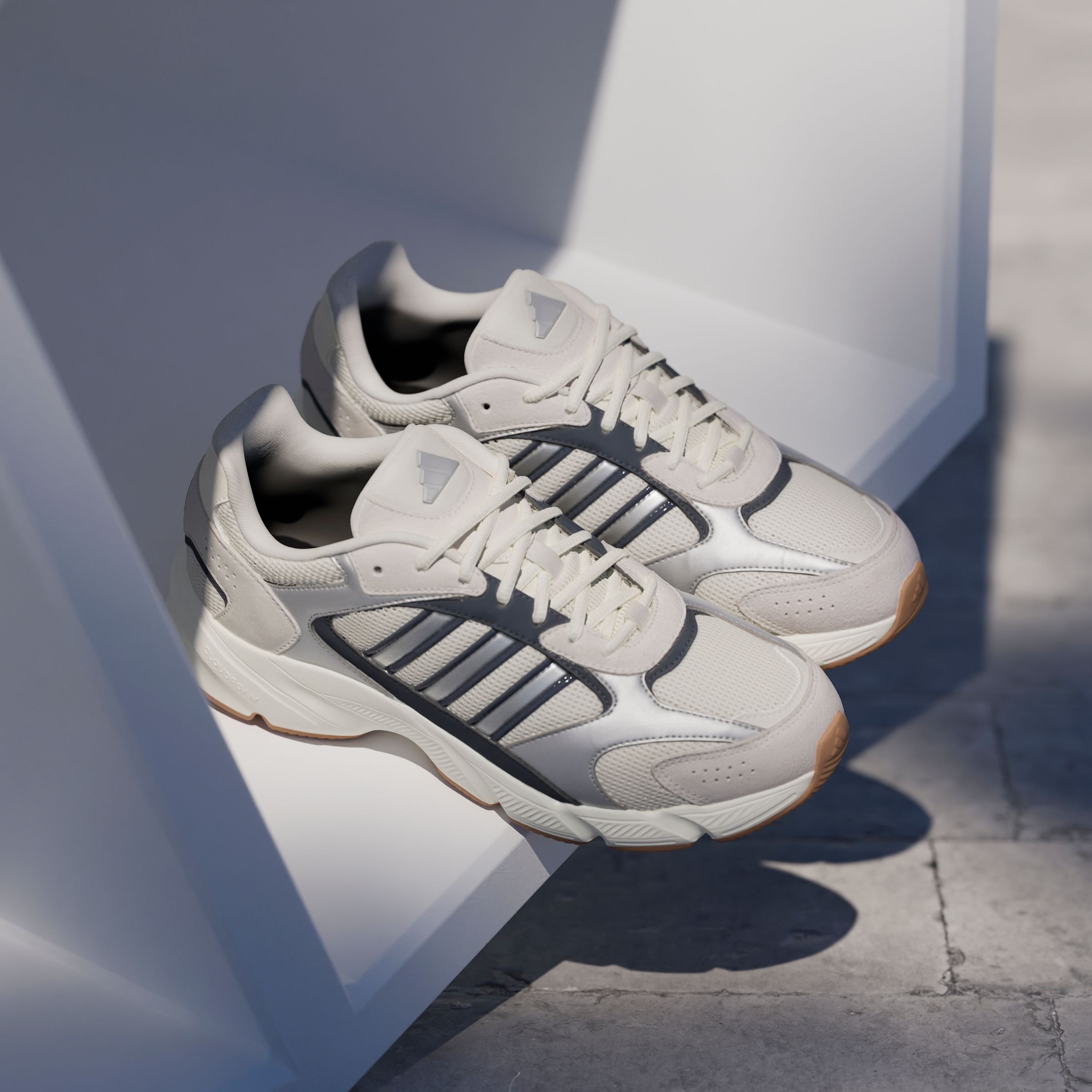 adidas Sportswear Sneaker »CRAZYCHAOS 2000«, inspiriert vom Design des adidas RESPONSE CL