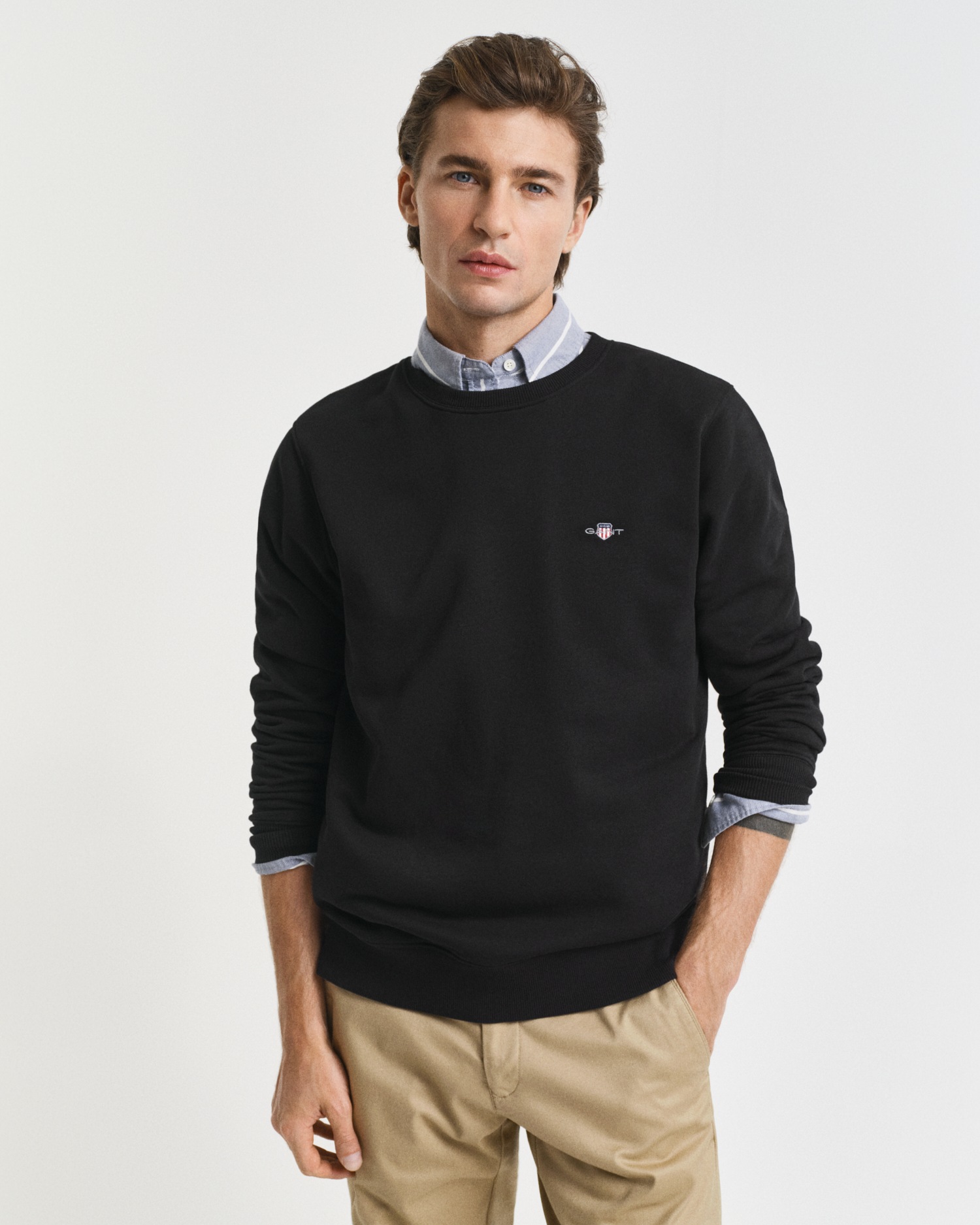 Gant Sweatshirt "REG SHIELD C-NECK SWEAT", mit Logostickerei auf der Brust