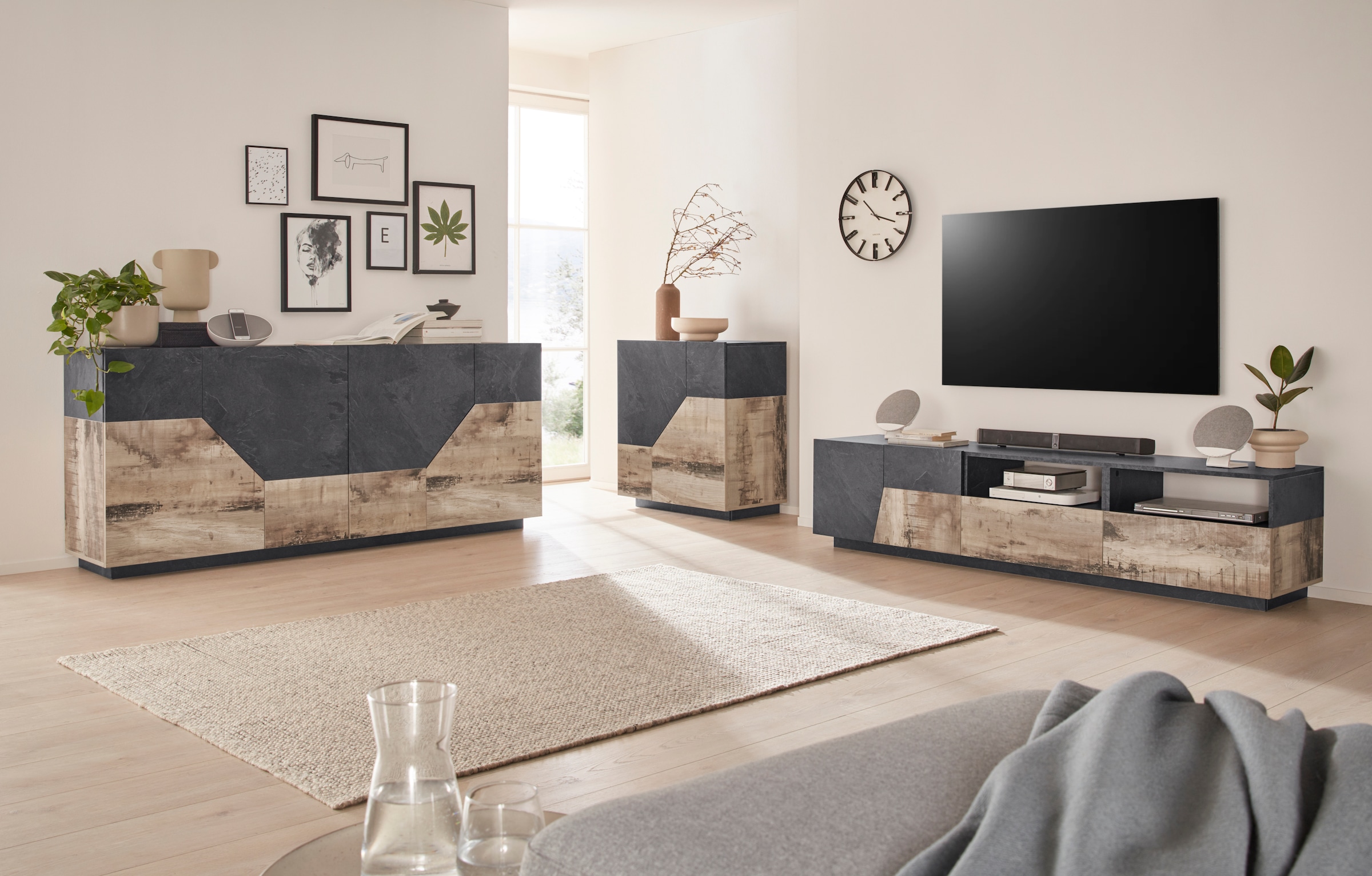 INOSIGN Sideboard »ALIEN-Kommode, Schrank, Anrichte mit 2 Türen und 2 Fächern«, Sideboard Breite ca. 79 cm "100 % Made in Italy"