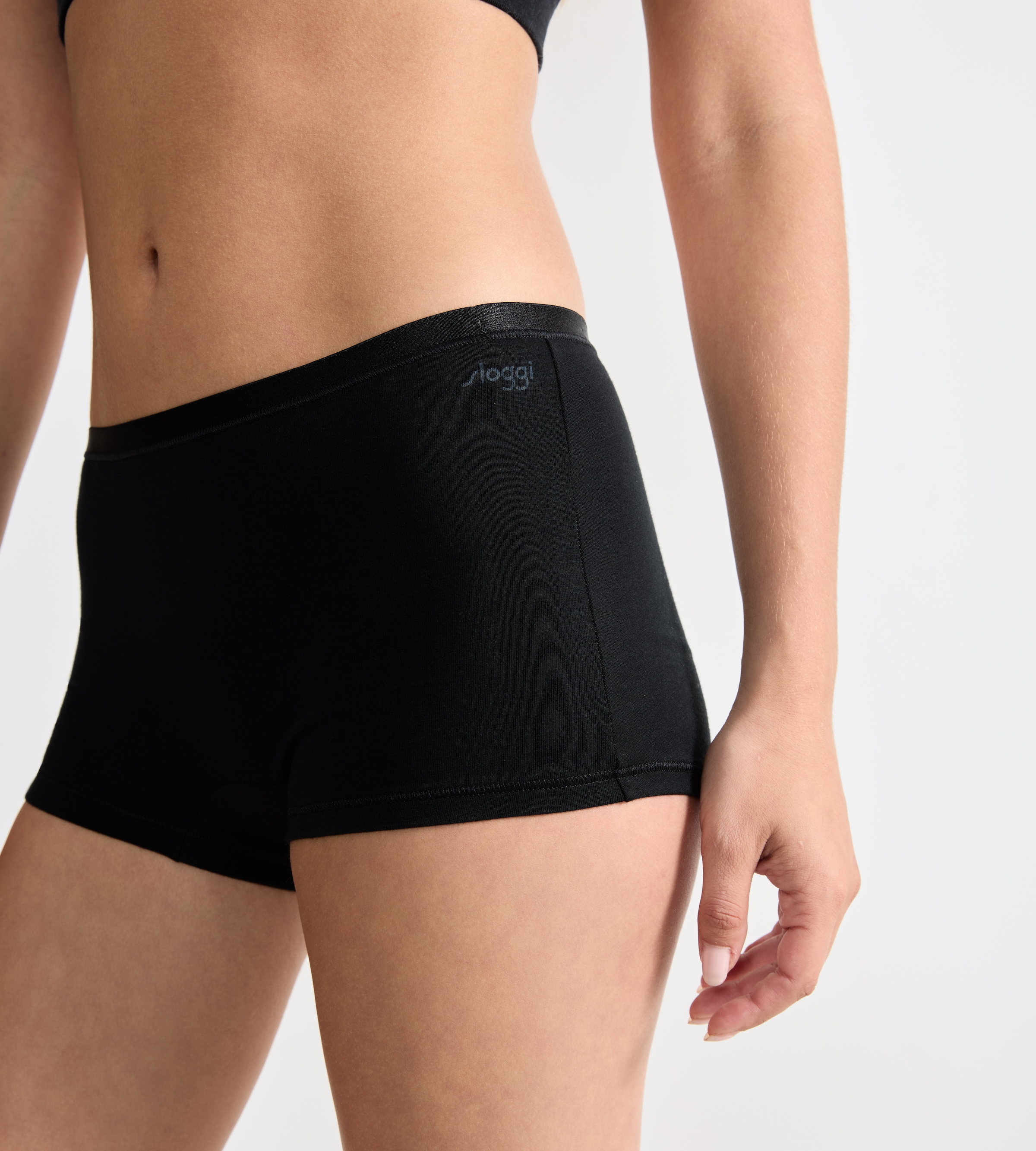 sloggi Panty »GO Daily Cotton«, (3er Pack), Glanz-Effekt Details, elastisch, bequem, Baumwollmix