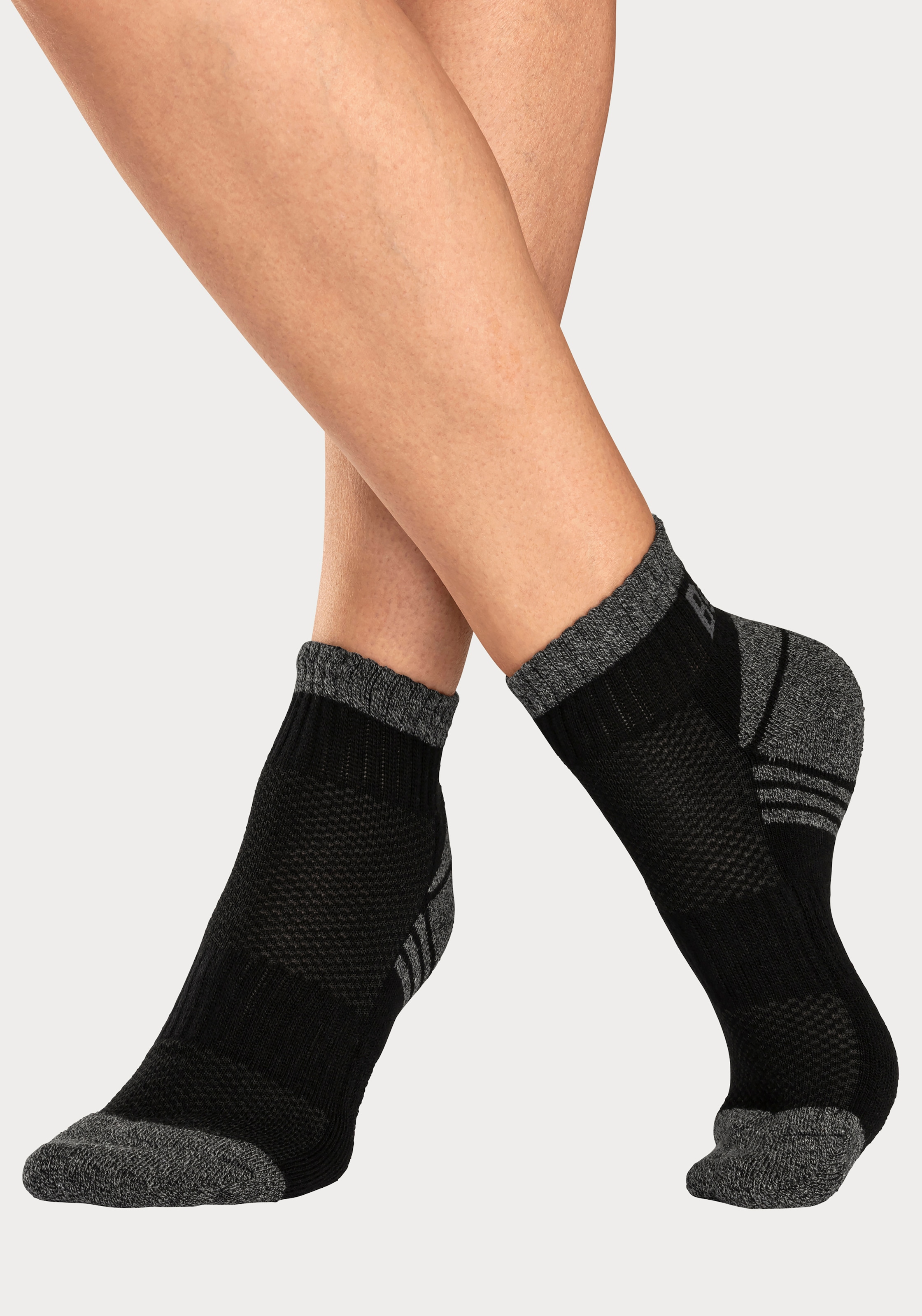 Bench. Kurzsocken, (Packung, 3 Paar), mit Mittelfussgummi und Pikee
