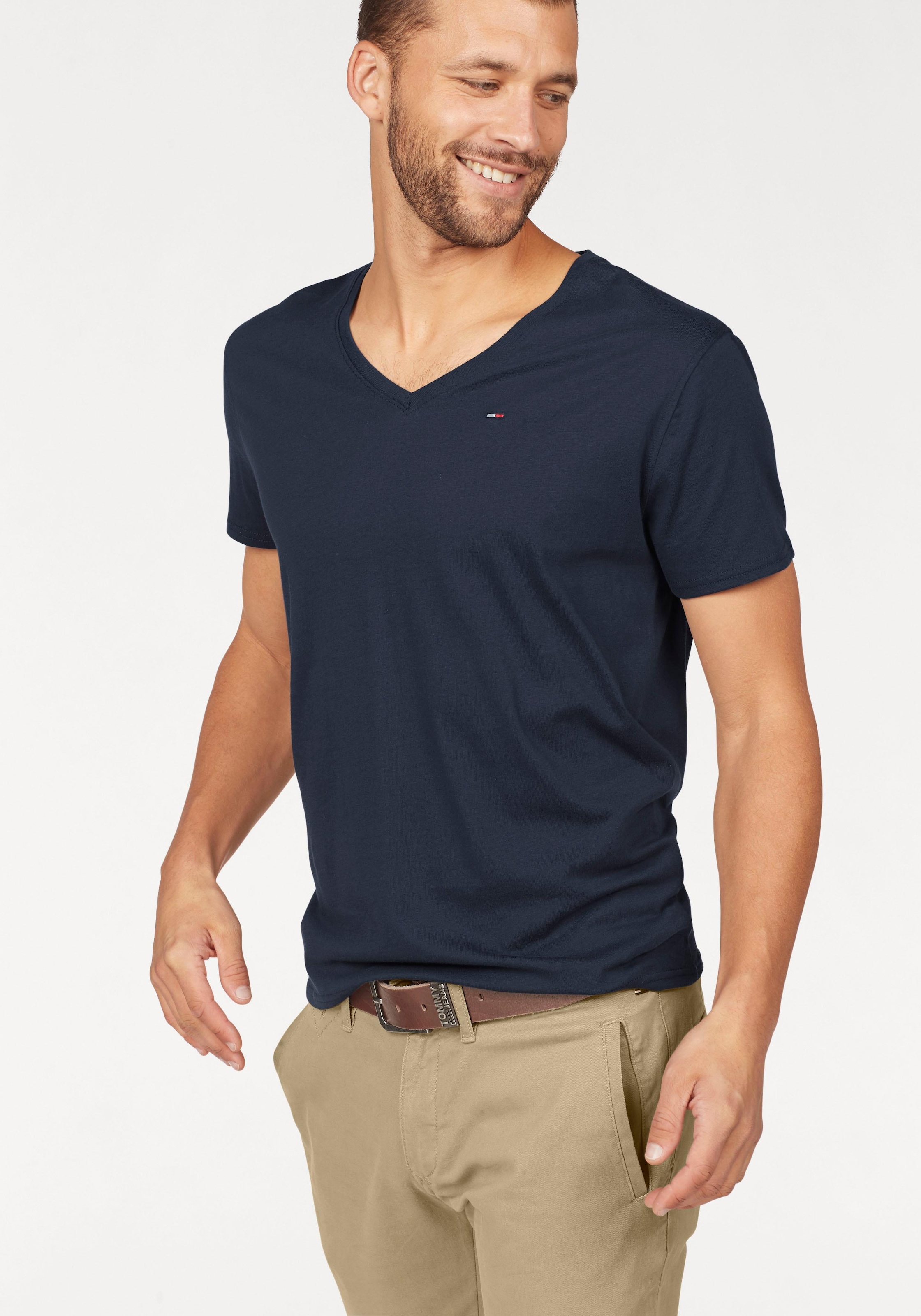Tommy Jeans T-Shirt »TJM ORIGINAL JERSEY V NECK TEE«, mit V-Ausschnitt und  dezenter Logo-Flag online shoppen | Jelmoli-Versand