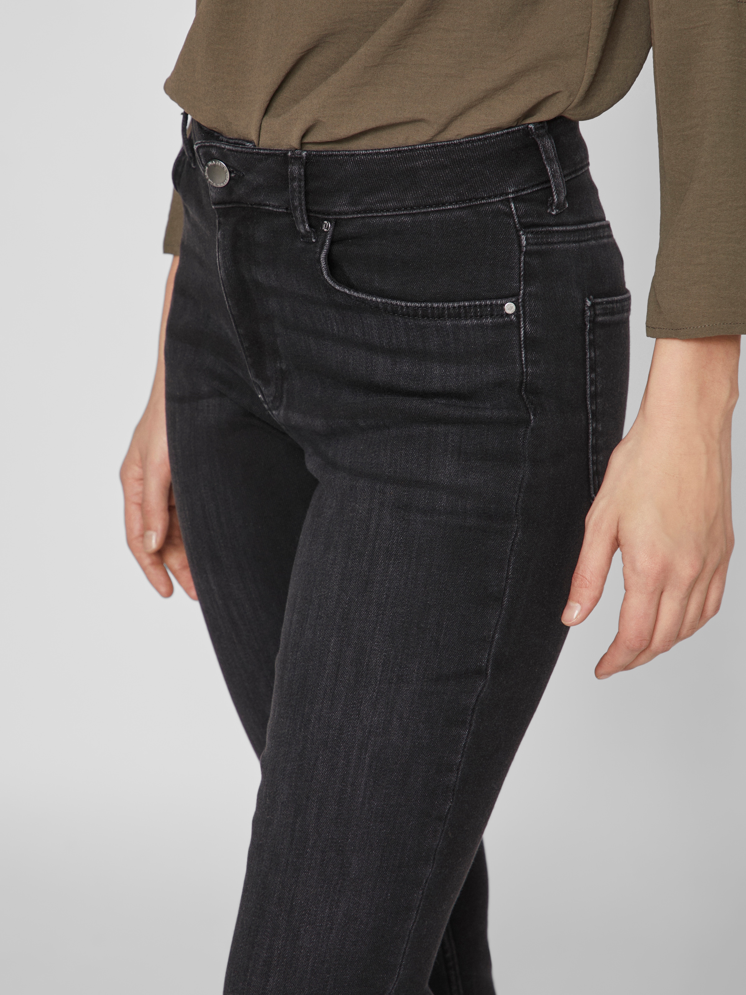 Vila Skinny-fit-Jeans »VISARAH WU01 RW SKINNY JEANS - NOOS«