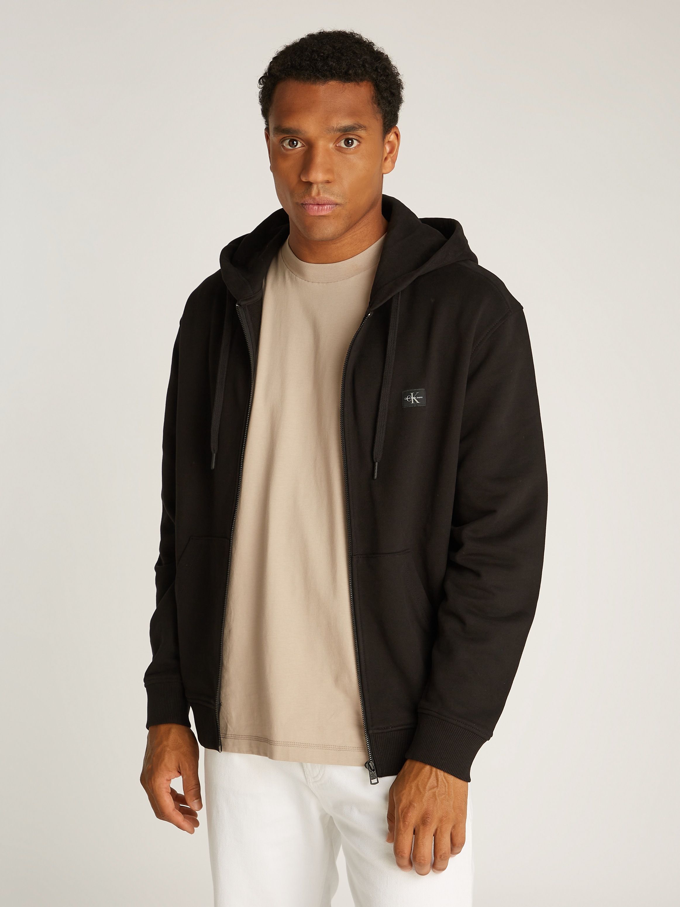 Calvin Klein Jeans Sweatjacke »WOVEN LABEL ZIP THROUGH HOODIE« mit Logopatch