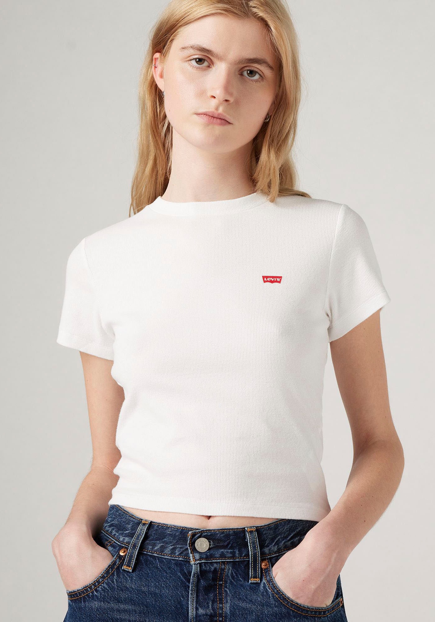Levi's® T-Shirt »ESSENTIAL SPORTY«, in Feinripp- Qualität