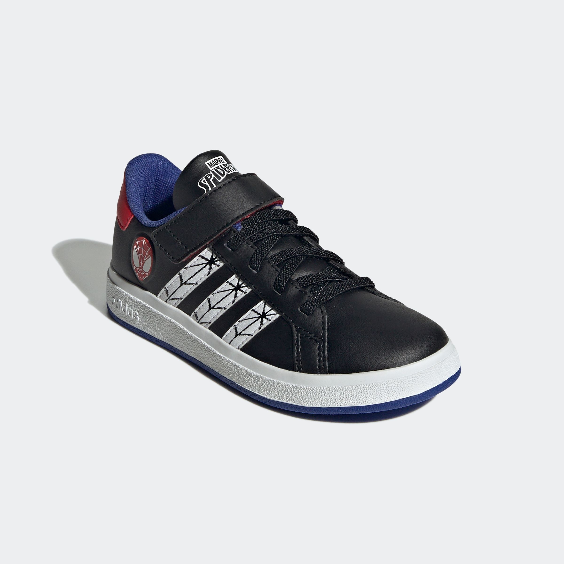 adidas Sportswear Sneaker »ADIDAS MARVEL SPIDER-MAN KIDS GRAND COURT SCHUH«, Design auf den Spuren des adidas Superstar