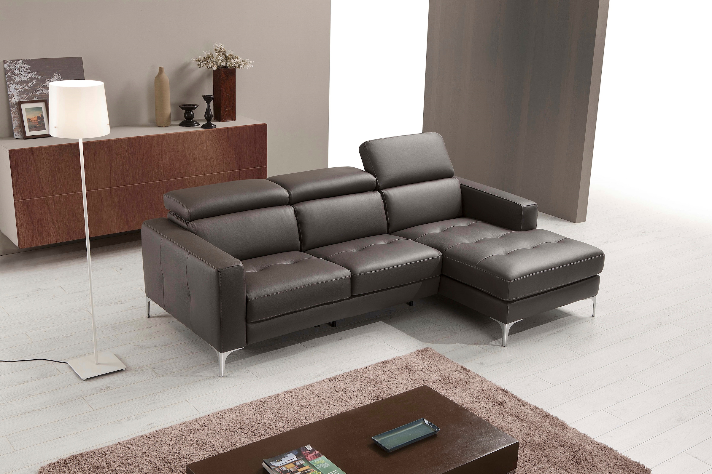 Egoitaliano Ecksofa "Matt, erstklassiger Sitzkomfort, aufwendige Detailverarbeitung, L-Form" mit verstellbaren Kopfteilen zum Relaxen