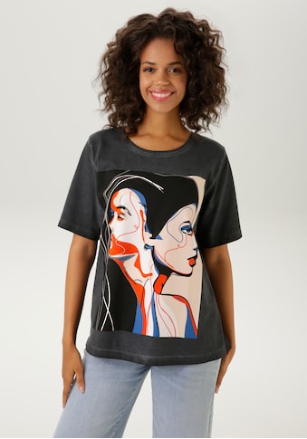 T-Shirt, mit kunstvoll gestalteten Gesichtern bedruckt - NEUE KOLLEKTION
