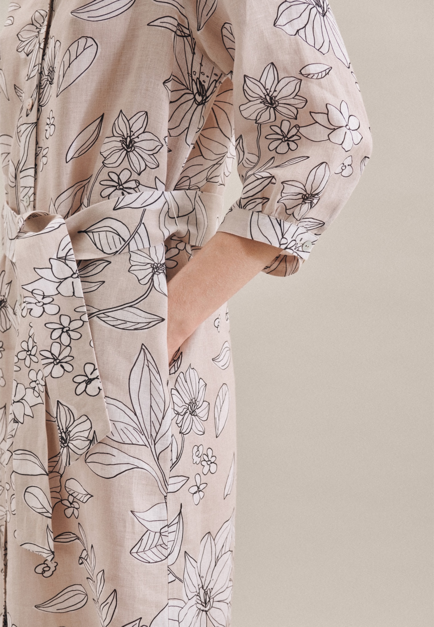 3/4-Arm bestellen Sommerkleid Schweiz Jelmoli-Versand online V-Neck bei seidensticker Rose«, Floral »Schwarze