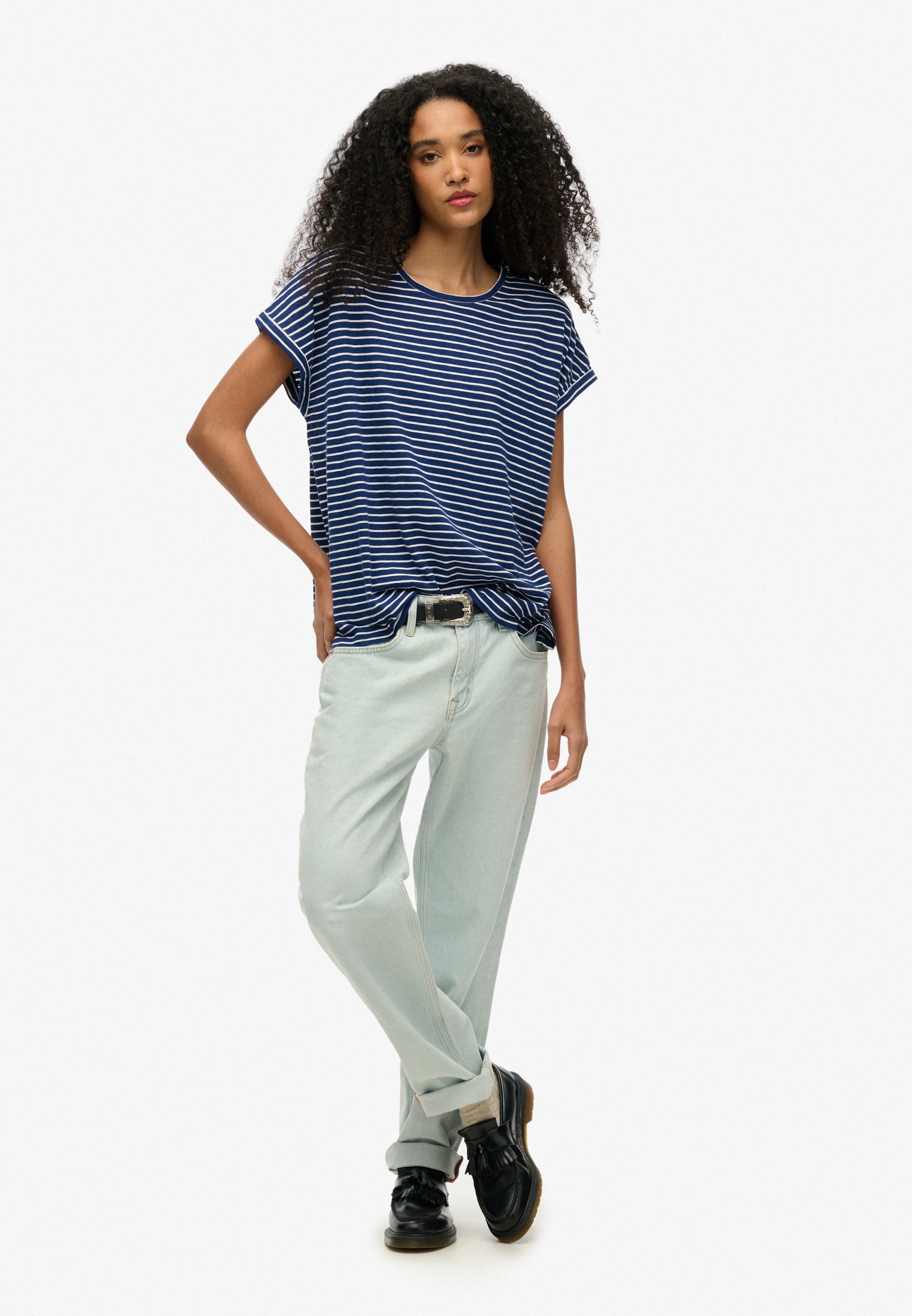 Superdry Rundhalsshirt »STUDIOS LOOSE TEE«