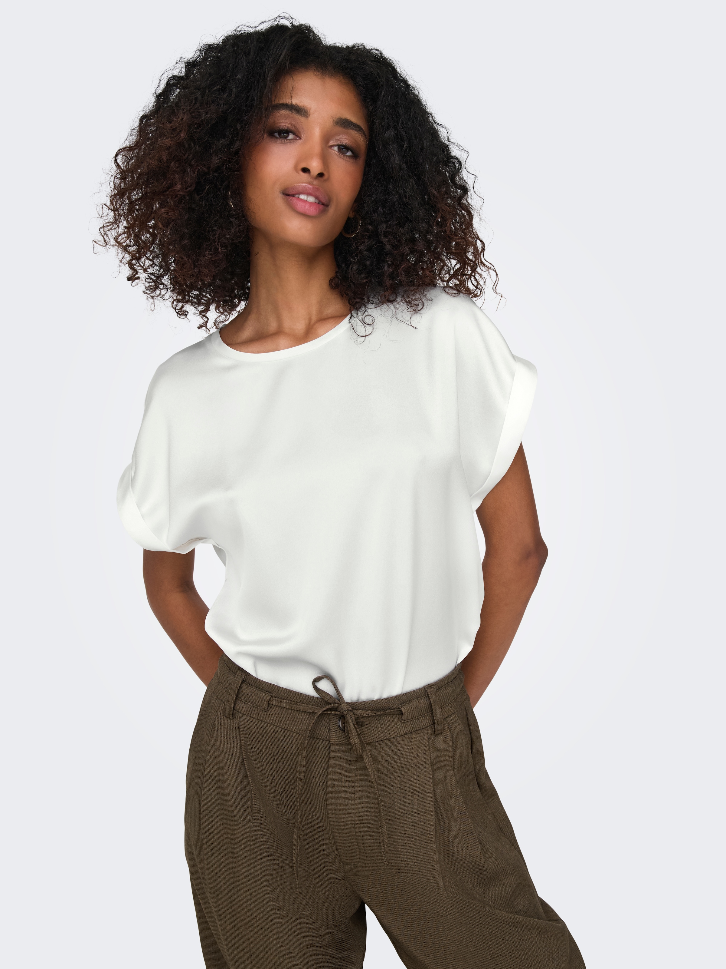ONLY Kurzarmshirt »ONLLIEKE S/S SATIN MIX TOP WVN NOOS« regular fit, Web, Polyester, Rundhals, unifarben