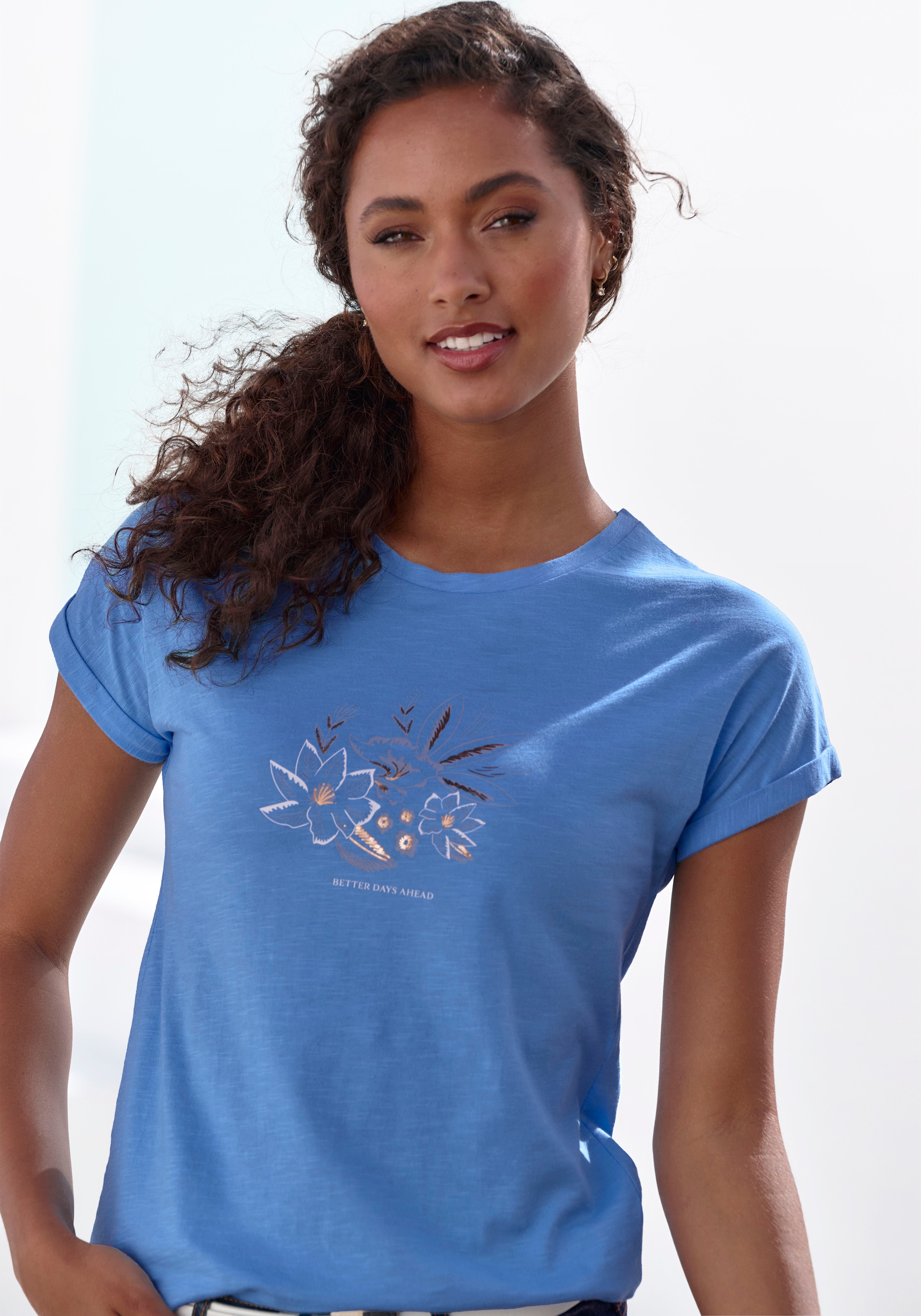 Vivance T-Shirt »mit goldenfarben schimmerndem Folienprint« aus weicher Baumwoll-Qualität