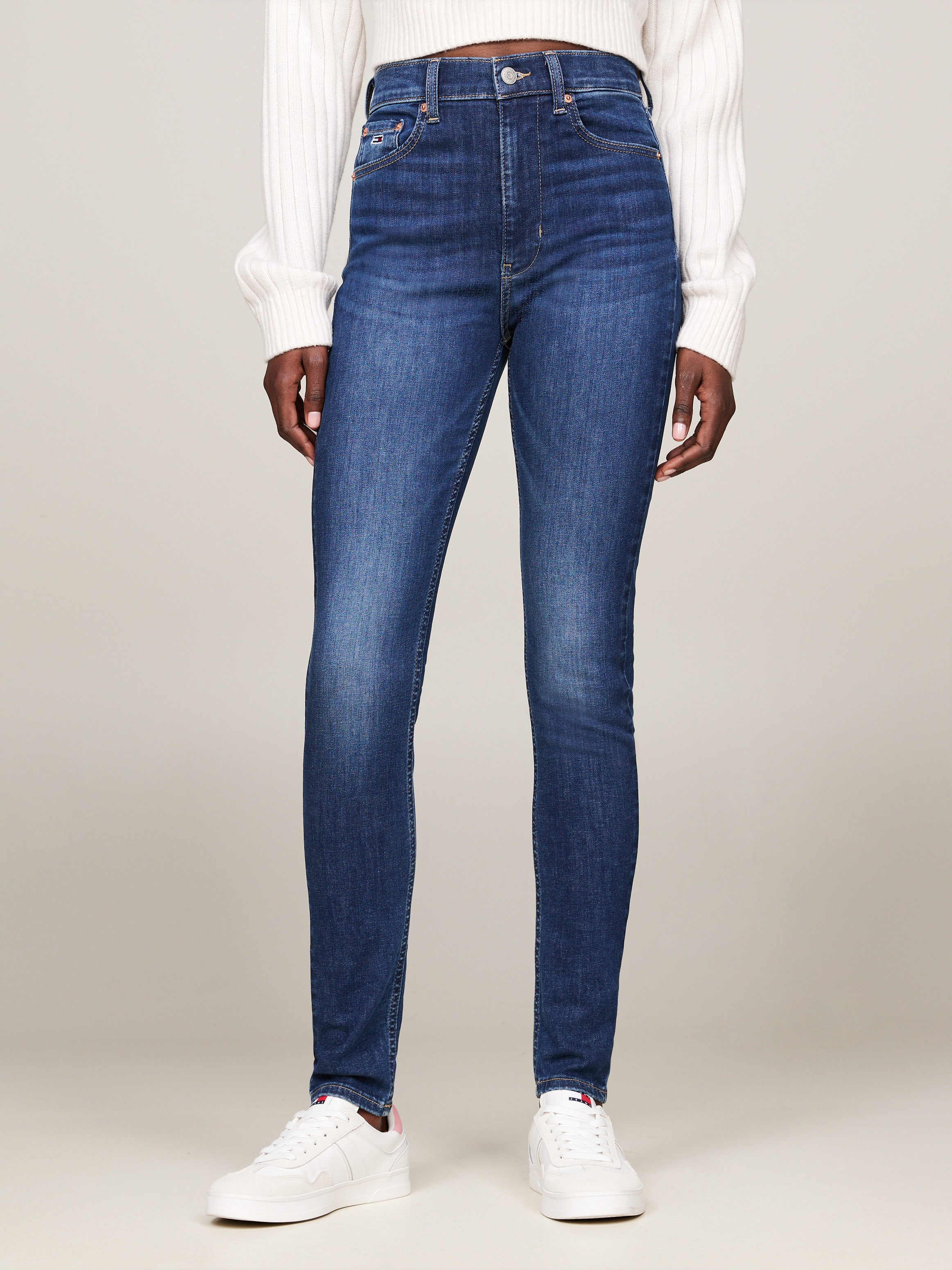 Tommy Jeans Skinny-fit-Jeans »Sylvia High Rise Skinny« mit Logo-Badge