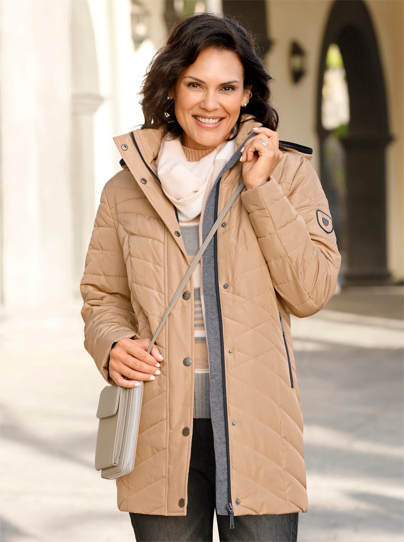 Casual Looks Steppjacke mit Kapuze