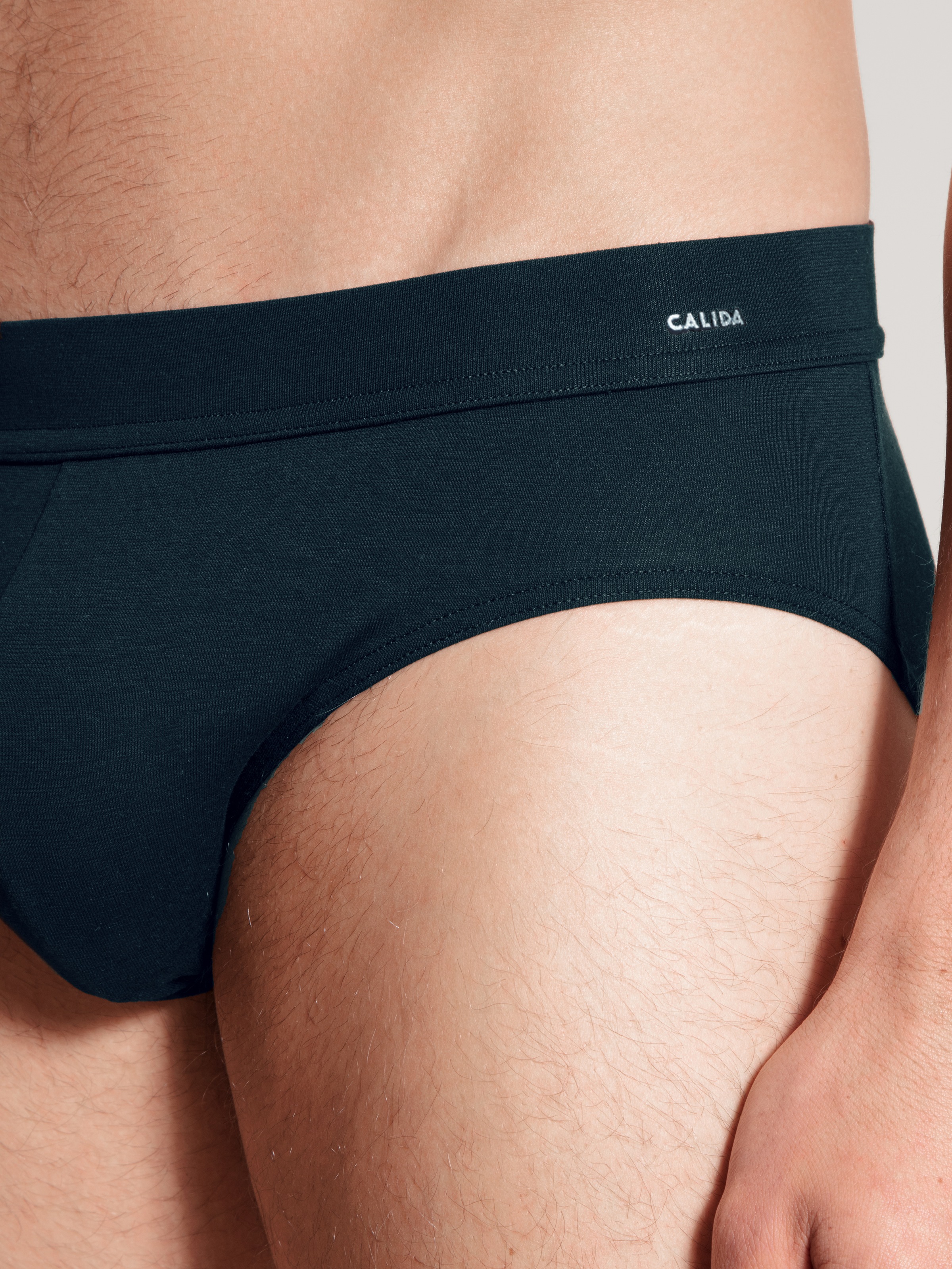 CALIDA Slip, mit kleinem Logo-Schriftzug