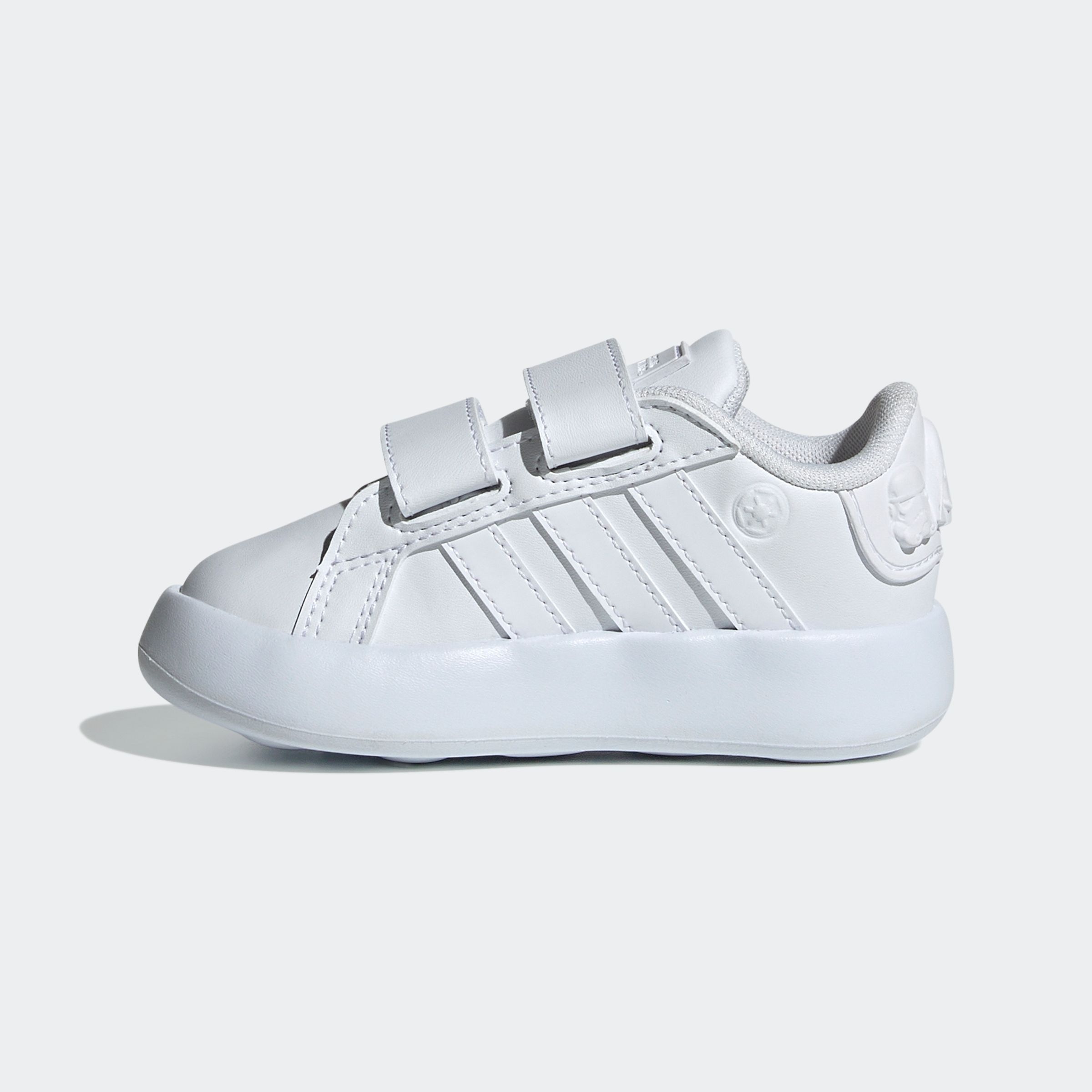 adidas Sportswear Klettschuh »ADIDAS STAR WARS KIDS GRAND COURT 2.0 SCHUH«, Design auf den Spuren des adidas Superstar, für Kinder