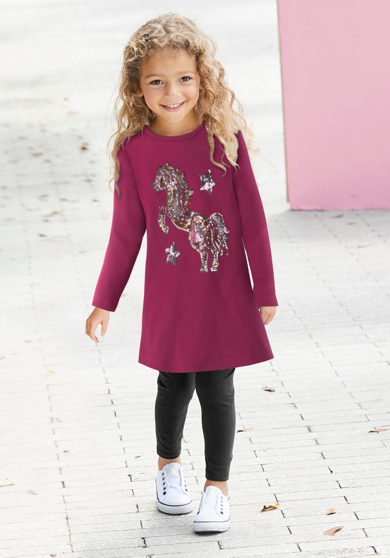 ✵ KIDSWORLD Langarmshirt »PFERD«, in langer Form mit schönem Pferdemotiv  aus Pailletten günstig ordern | Jelmoli-Versand