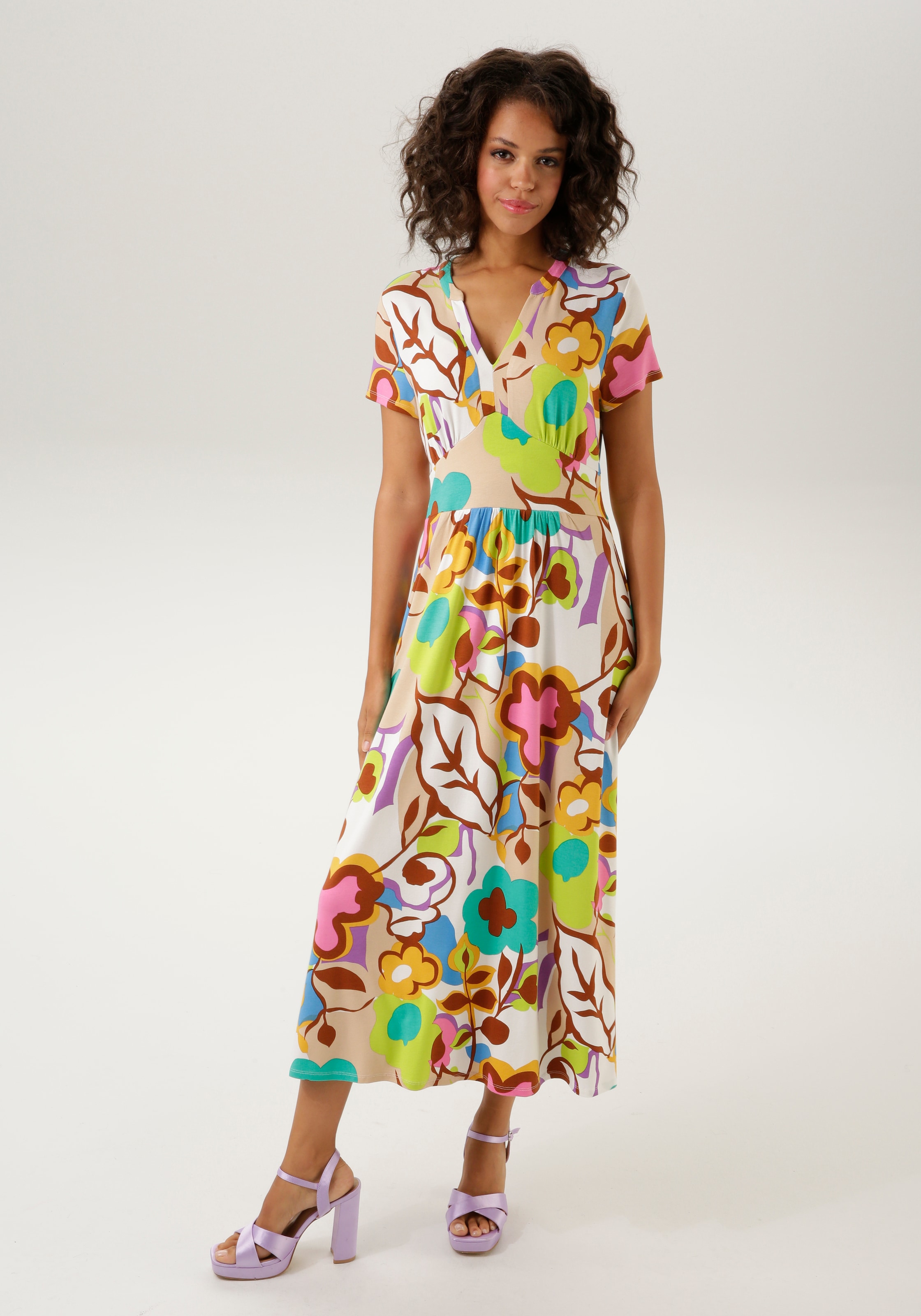 Aniston CASUAL Sommerkleid, Schweiz Jelmoli-Versand - grossflächigem, bei KOLLEKTION mit online Blumendruck NEUE shoppen graphischem