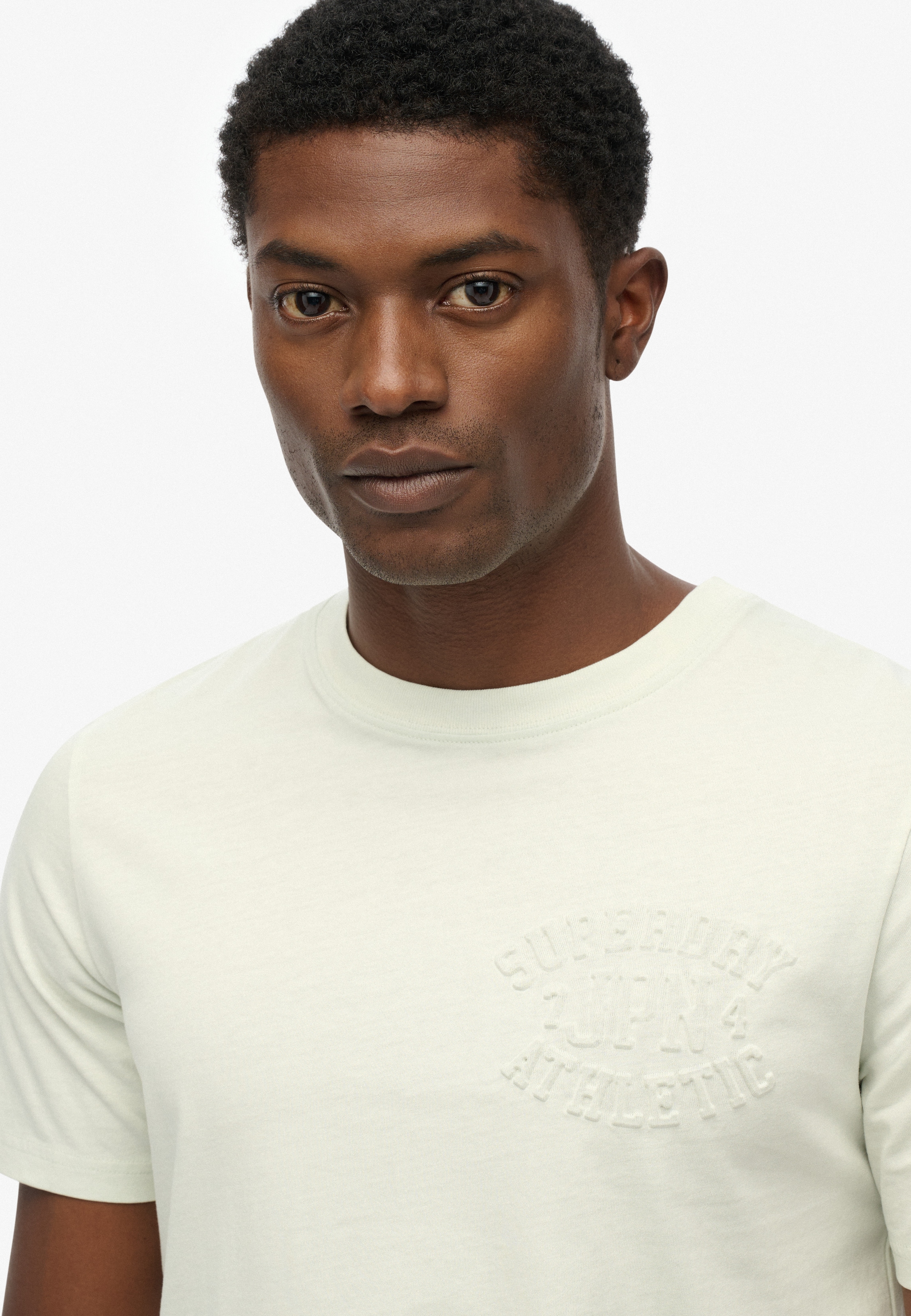 Superdry Rundhalsshirt »ATHLETIC EMBOSS RELAXED TEE«