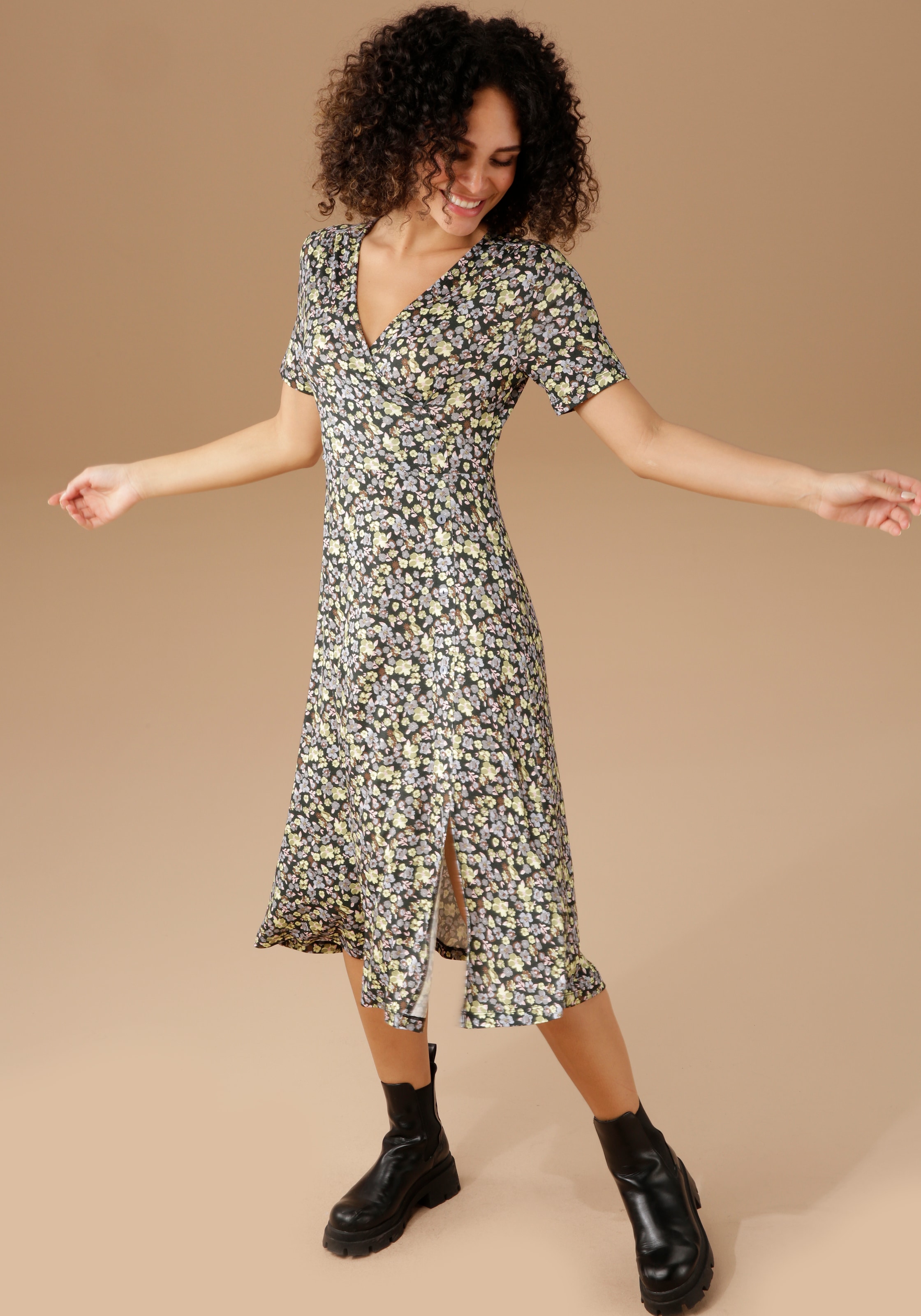bedruckt online | CASUAL Jerseykleid, kaufen Jelmoli-Versand mit Aniston niedlichen Blüten