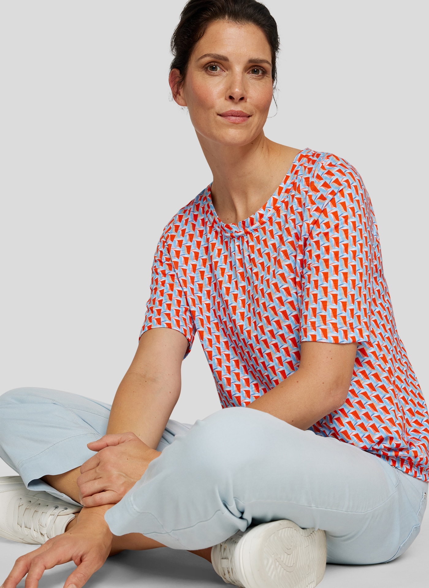 Rabe Rundhalsshirt, mit grafischem Muster