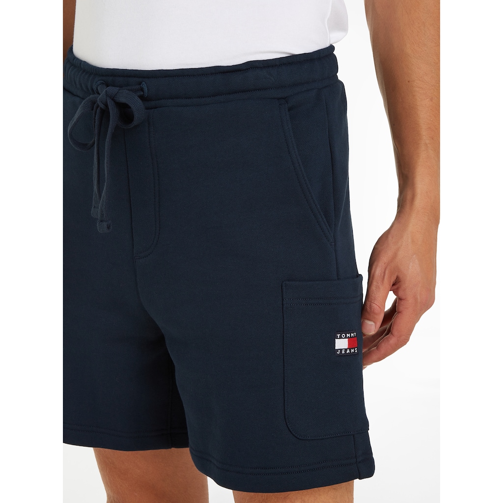 Tommy Jeans Cargoshorts »TJM BADGE CARGO SHORT«