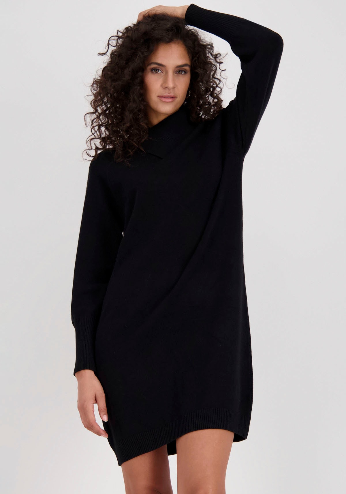 Monari Midikleid »Kleid Strickkleid Midi«, mit Strass-Steinen an der Ärmeln  online bestellen | Jelmoli-Versand
