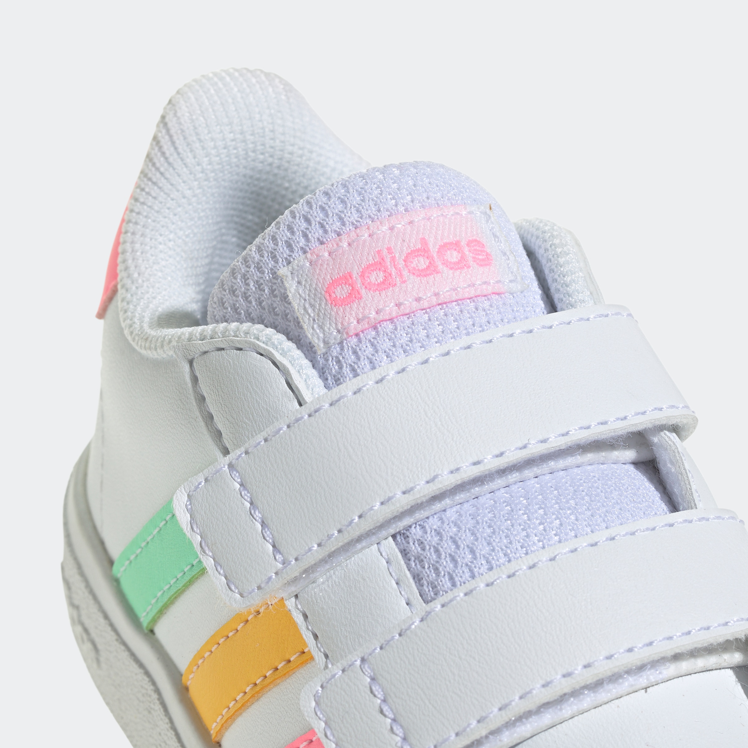 adidas Sportswear Sneaker »GRAND COURT LIFESTYLE HOOK AND LOOP«, für Kinder, Design auf den Spuren des adidas Superstar
