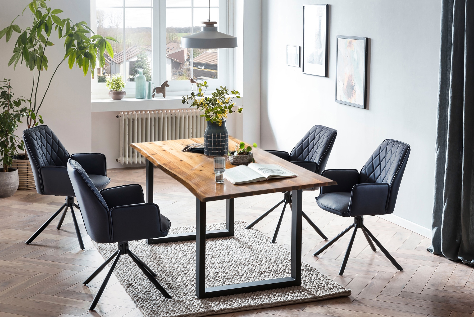 Salesfever, SalesFever Essgruppe »Esszimmergruppe: Stilvolles Ensemble« Set, 5 Stk. tlg. 5-teiliges Set: Drehbare Sitzflächen-Stühle, natur, 