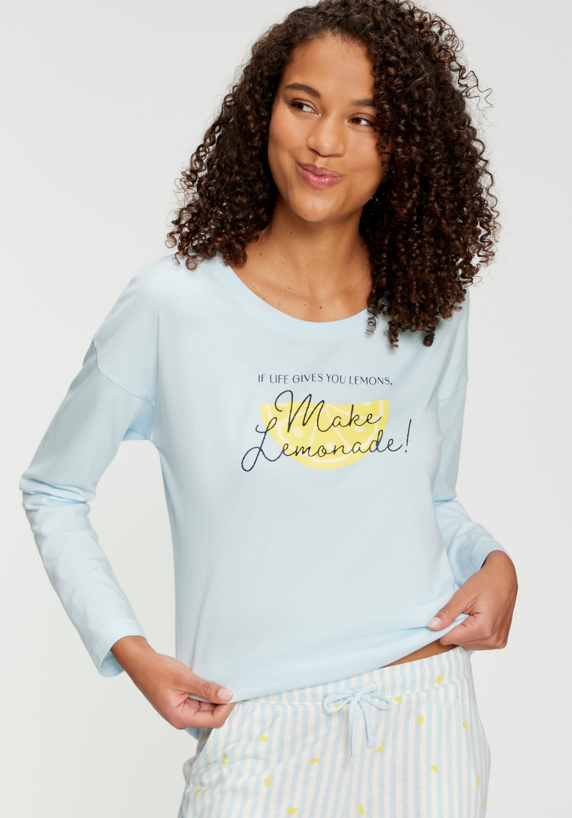 Vivance Dreams by Lascana Langarmshirt mit Front-Druck