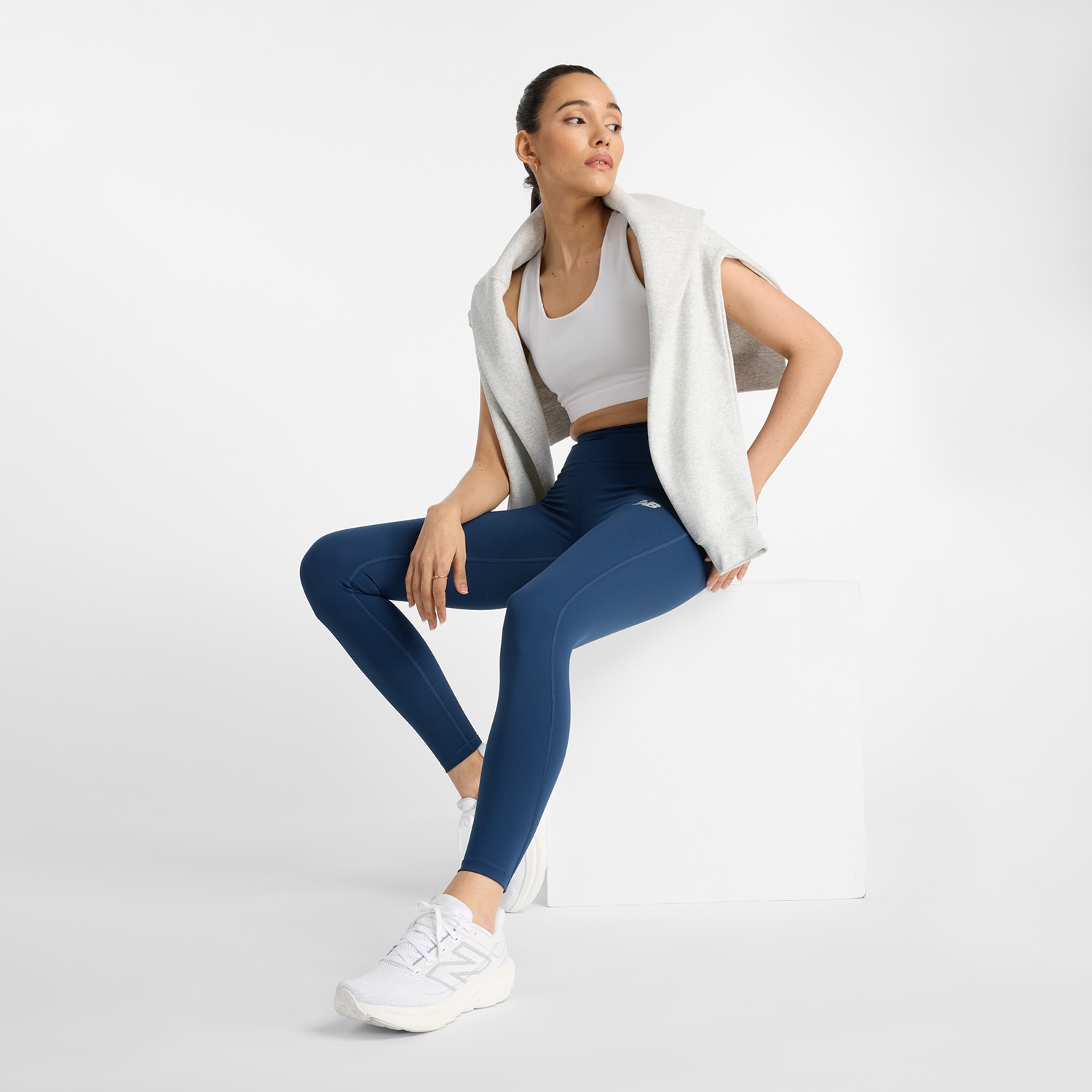 New Balance Lauftights »Sleek High Rise Legging 27"«, mit Label