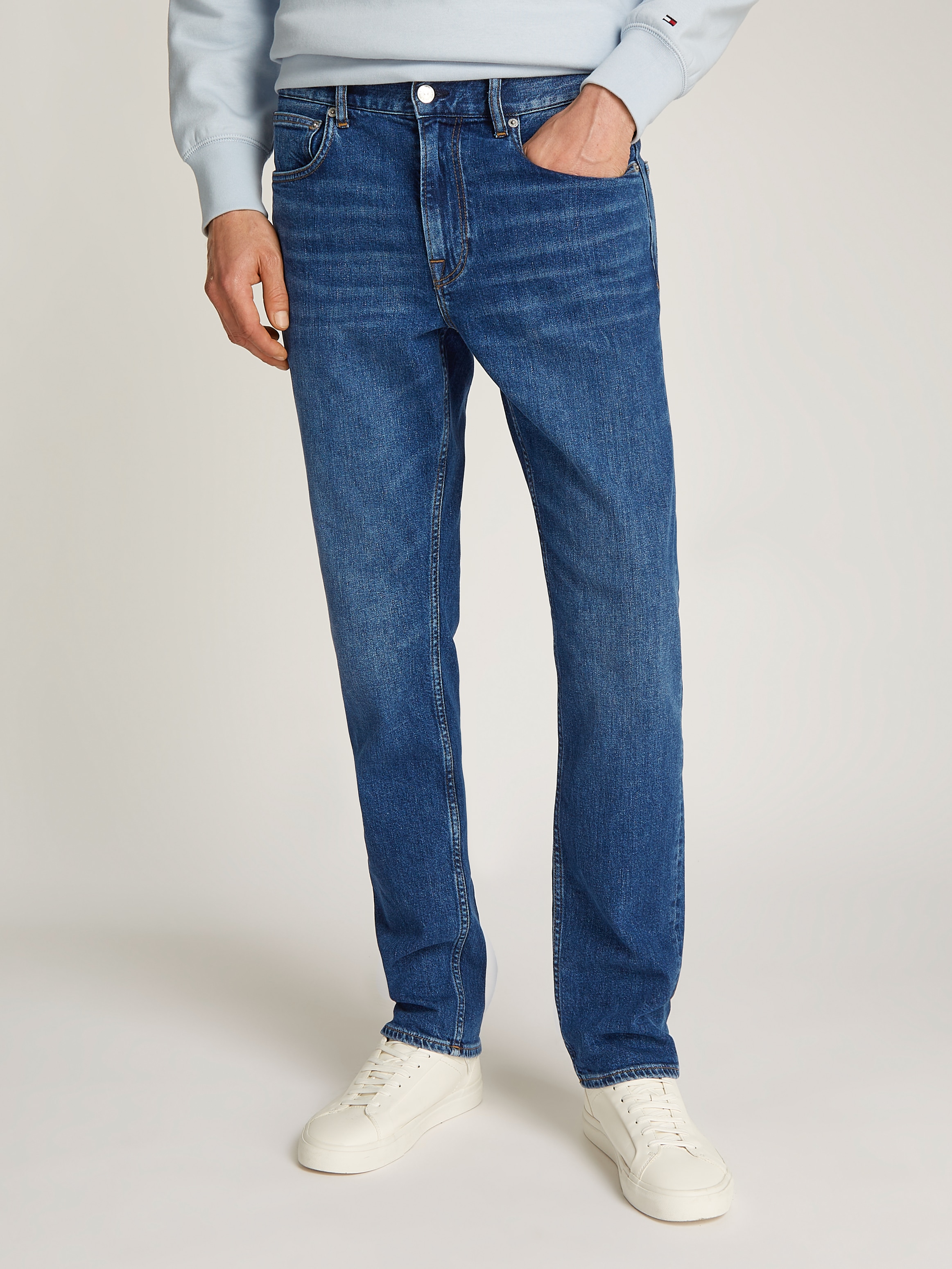 Tommy Hilfiger Straight-Jeans, in blauer Waschung
