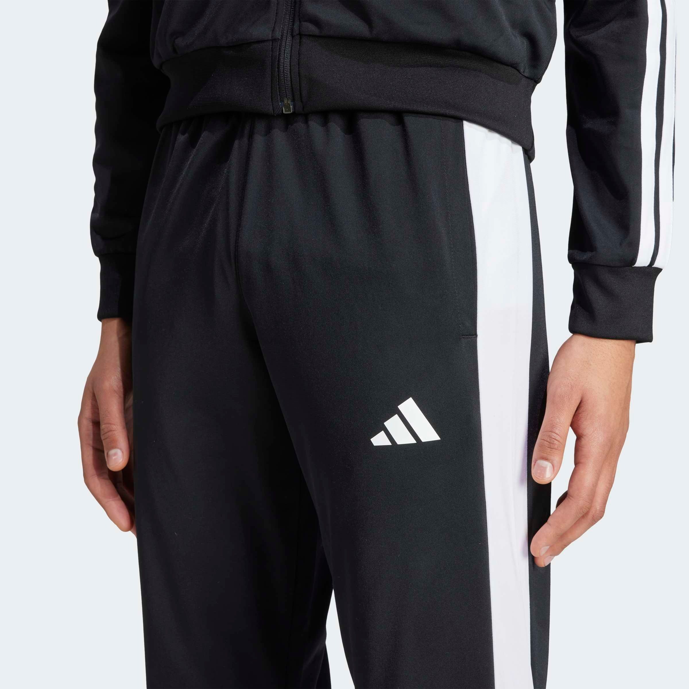 adidas Sportswear Sporthose »M 3S TR CB SNP«, (1 tlg.), Trikotmaterial, mit verstellbaren Druckknöpfen an den Unterschenkeln
