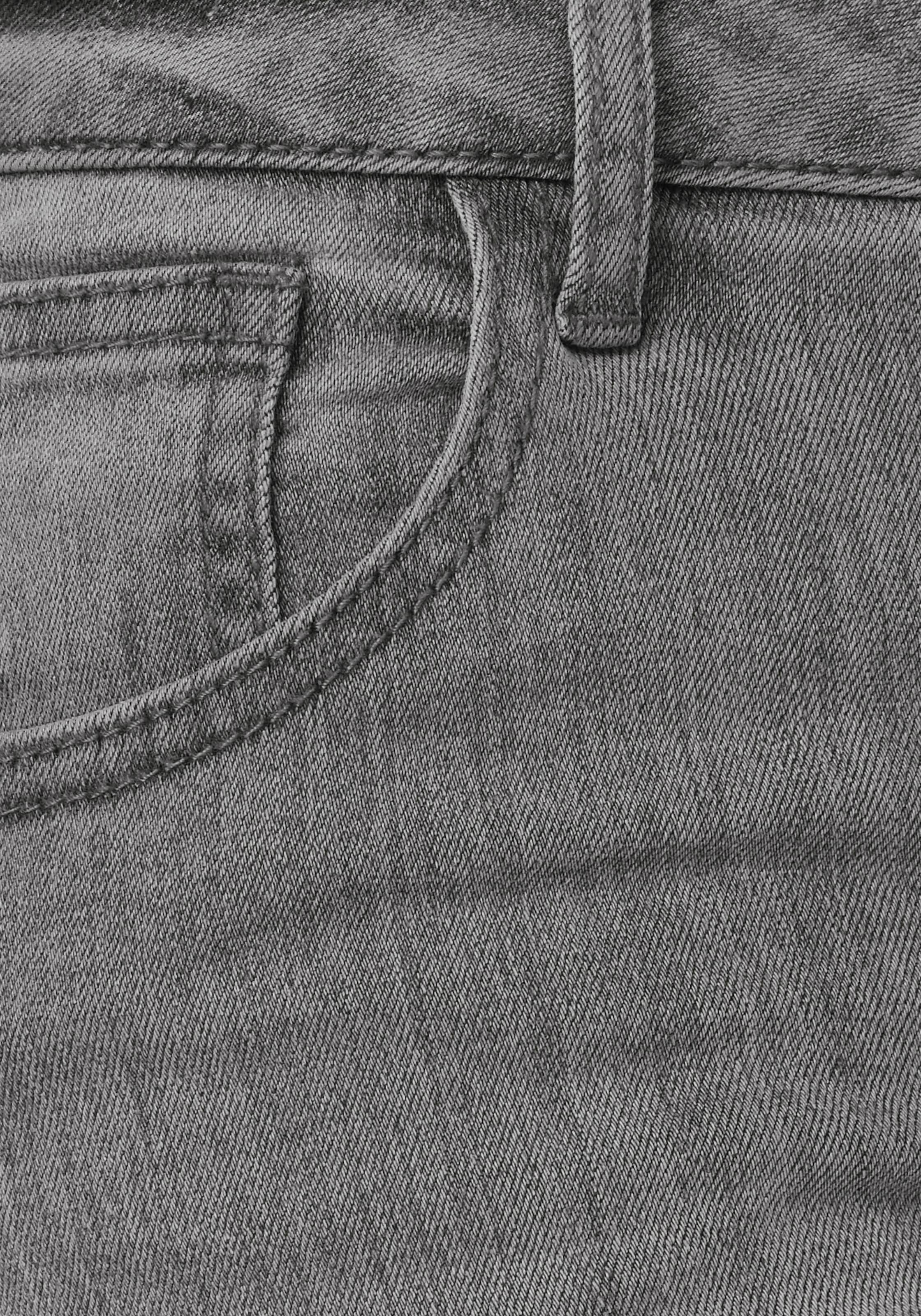 Arizona Caprijeans »Ultra-Stretch«, extra-enger Schnitt, modischer Beinabschluss mit Schlitz