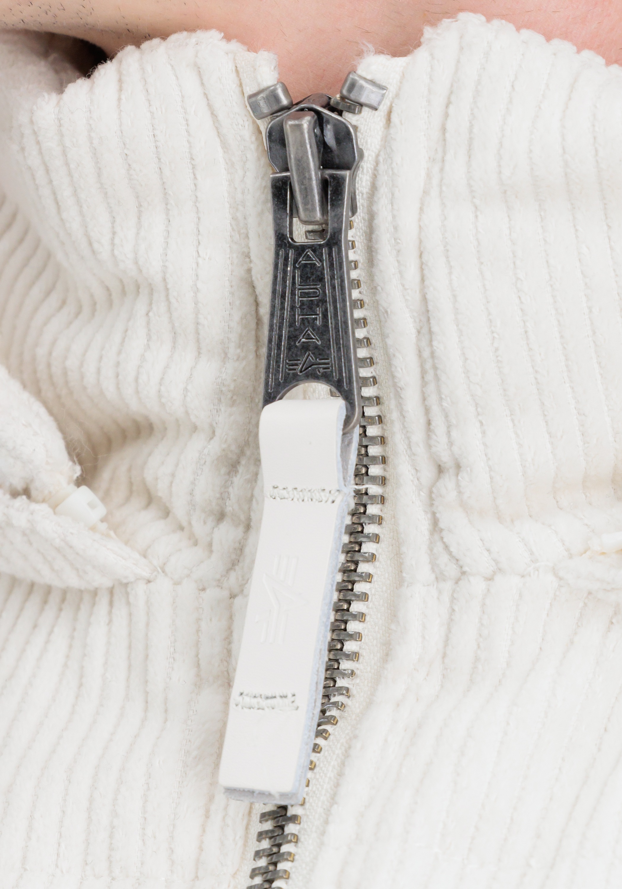 Alpha Industries Winterjacke »Alpha Industries Men - Cold Weather Jackets Puffer Cord«