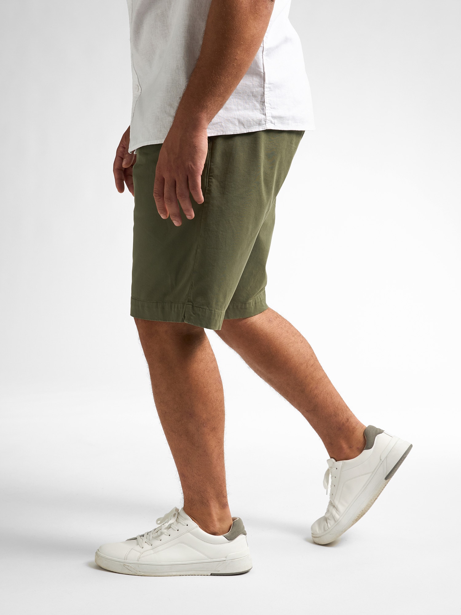 Petrol Industries Chinoshorts, Sommerhose mit Gürtel