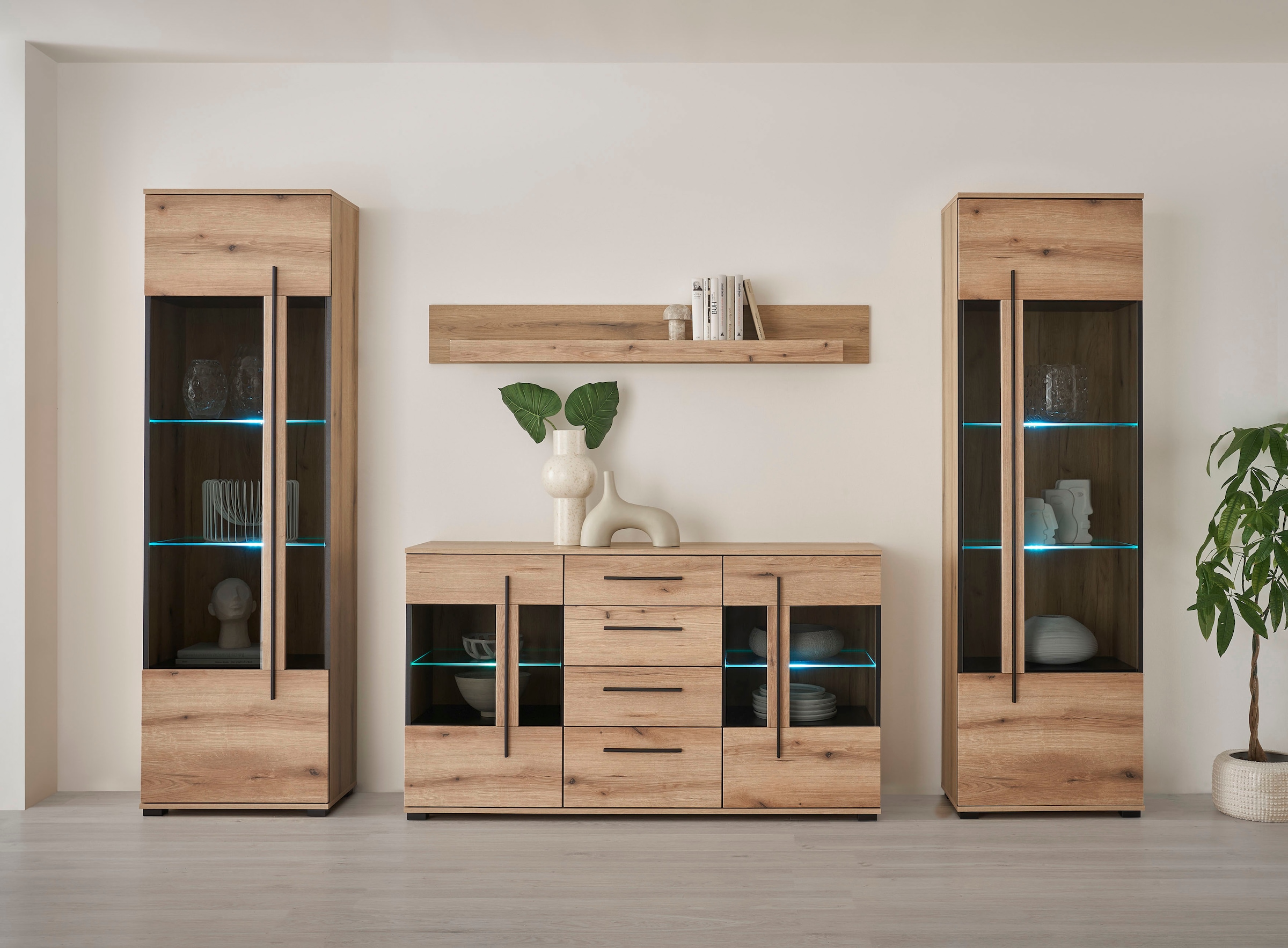 INOSIGN Wohnwand »Cantara«, (Set), enthält zwei Vitrinen, ein Sideboard und ein Wandboard