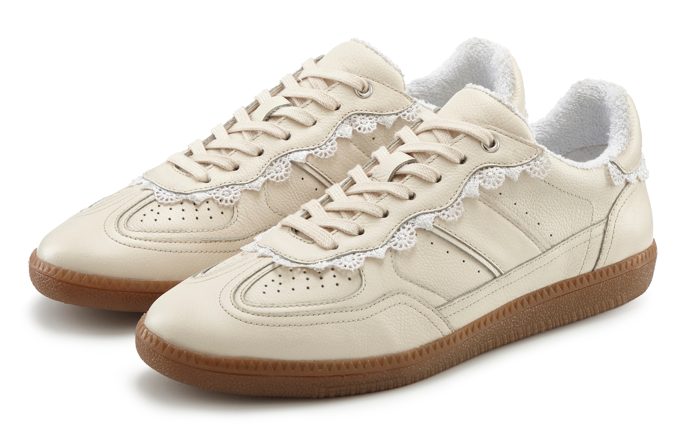 LASCANA Sneaker "Freizeitschuh, Halbschuh" mit Lederanteil und Spitzen Details