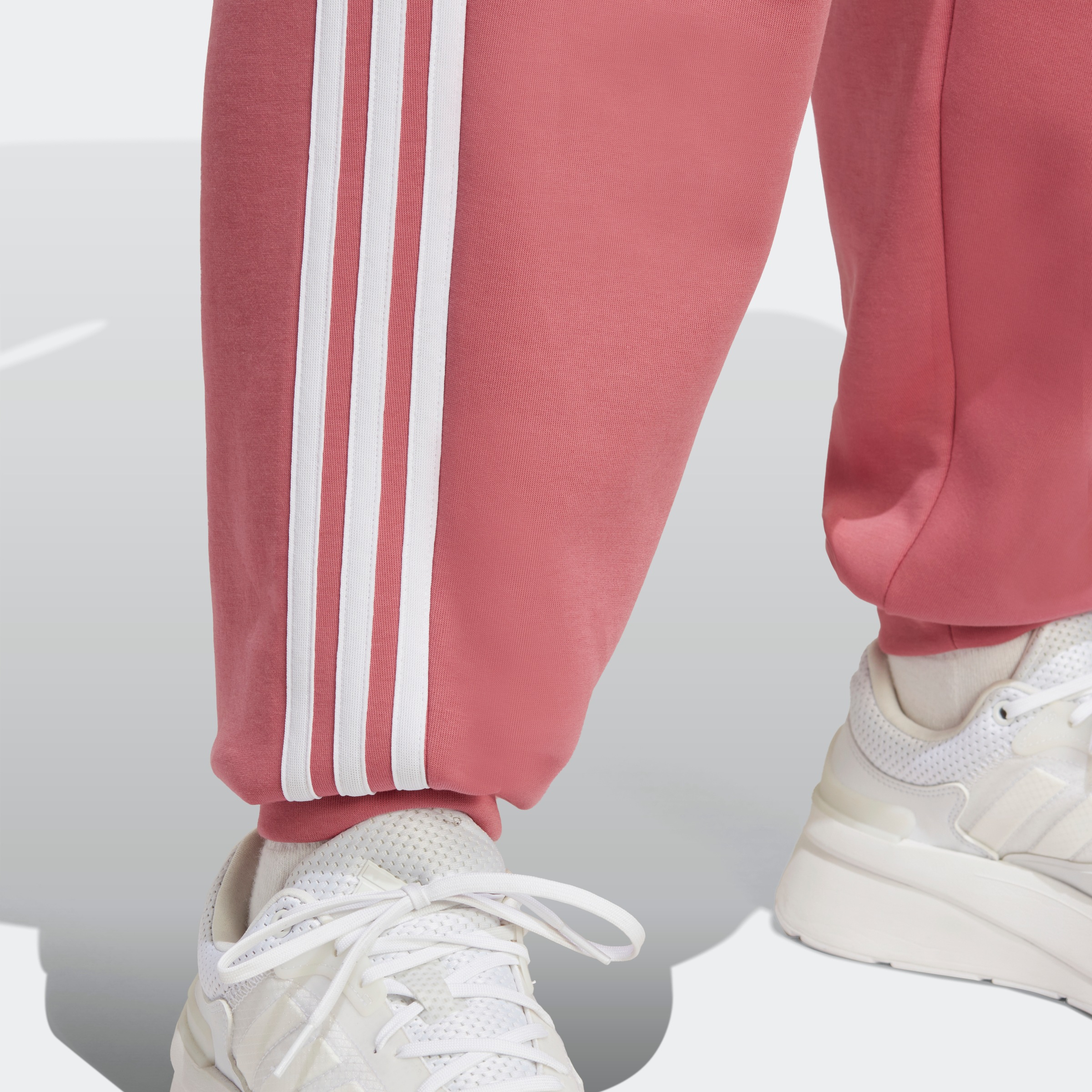 adidas Sportswear Sporthose »FUTURE ICONS 3STREIFEN REGULAR HOSE«, (1 tlg.)  online bestellen bei Jelmoli-Versand Schweiz