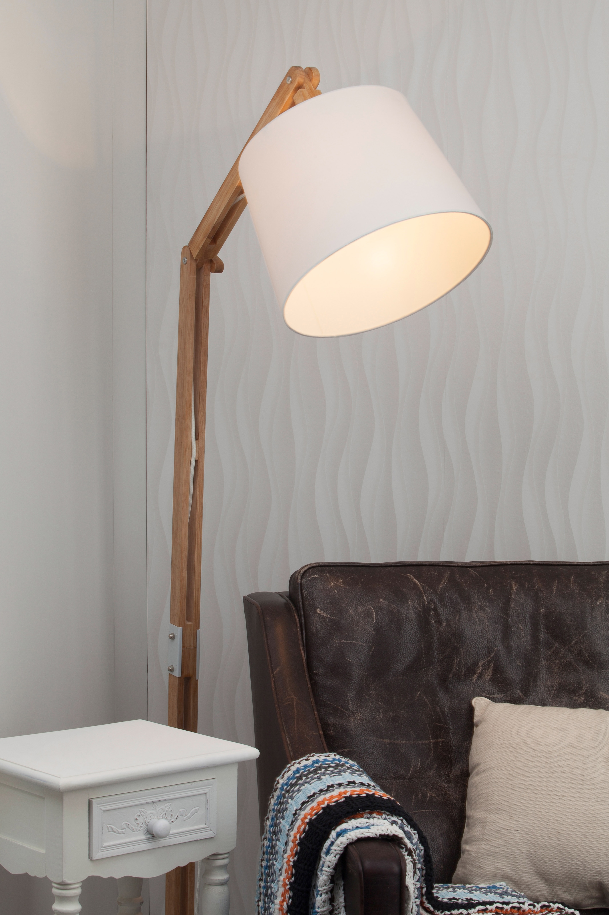 Brilliant Stehlampe »Carlyn«, 1 flammig, Leuchtmittel E27 | ohne Leuchtmittel, 163 cm Höhe, E27 max. 60 W, mit weissem Stoffschirm, Holz/Metall/Textil