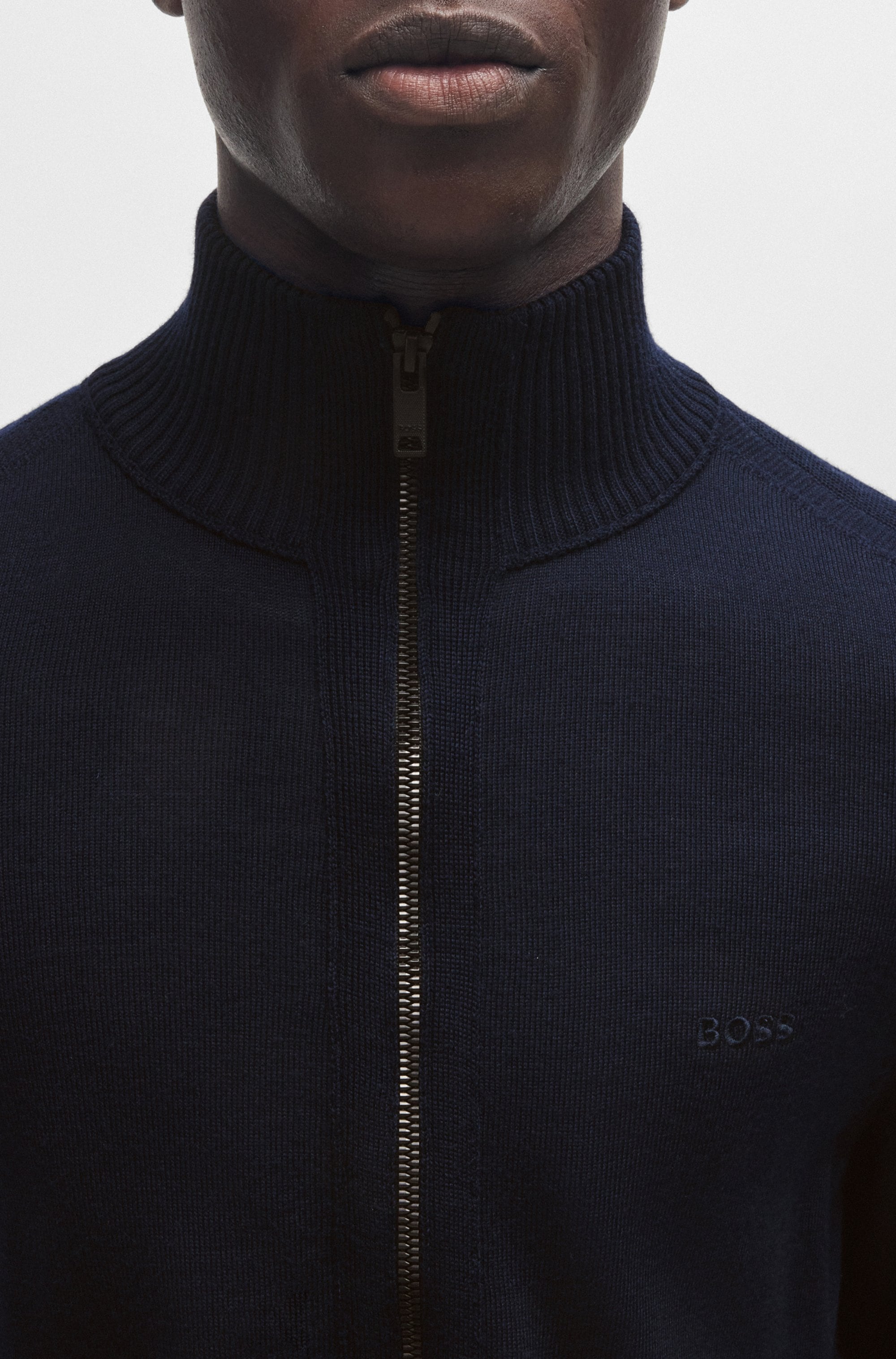 BOSS ORANGE Strickjacke »Avac_FZ«, mit Logostickerei auf der Brust