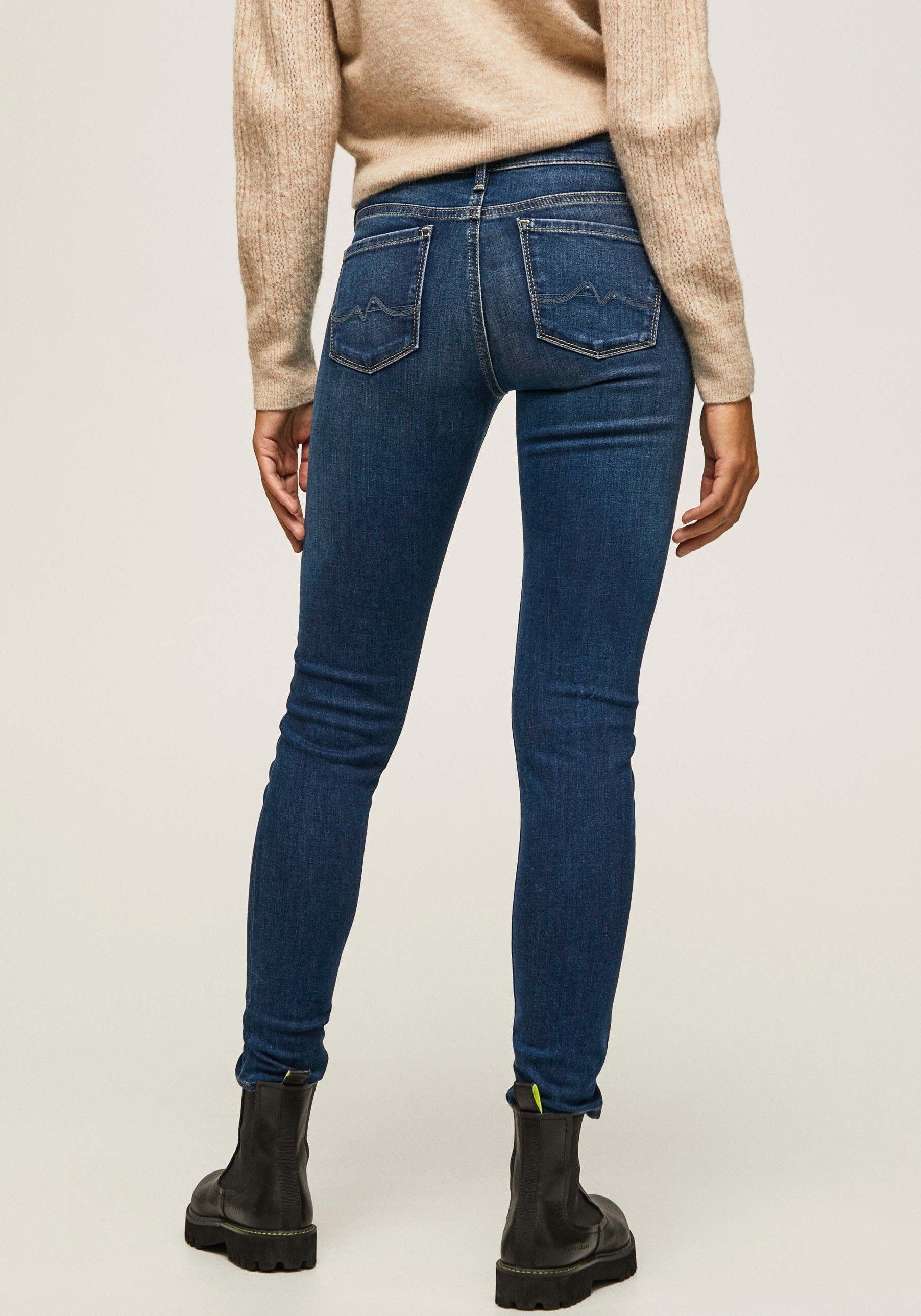 Pepe Jeans Skinny-fit-Jeans »SOHO«, im 5-Pocket-Stil mit 1-Knopf Bund und Stretch-Anteil